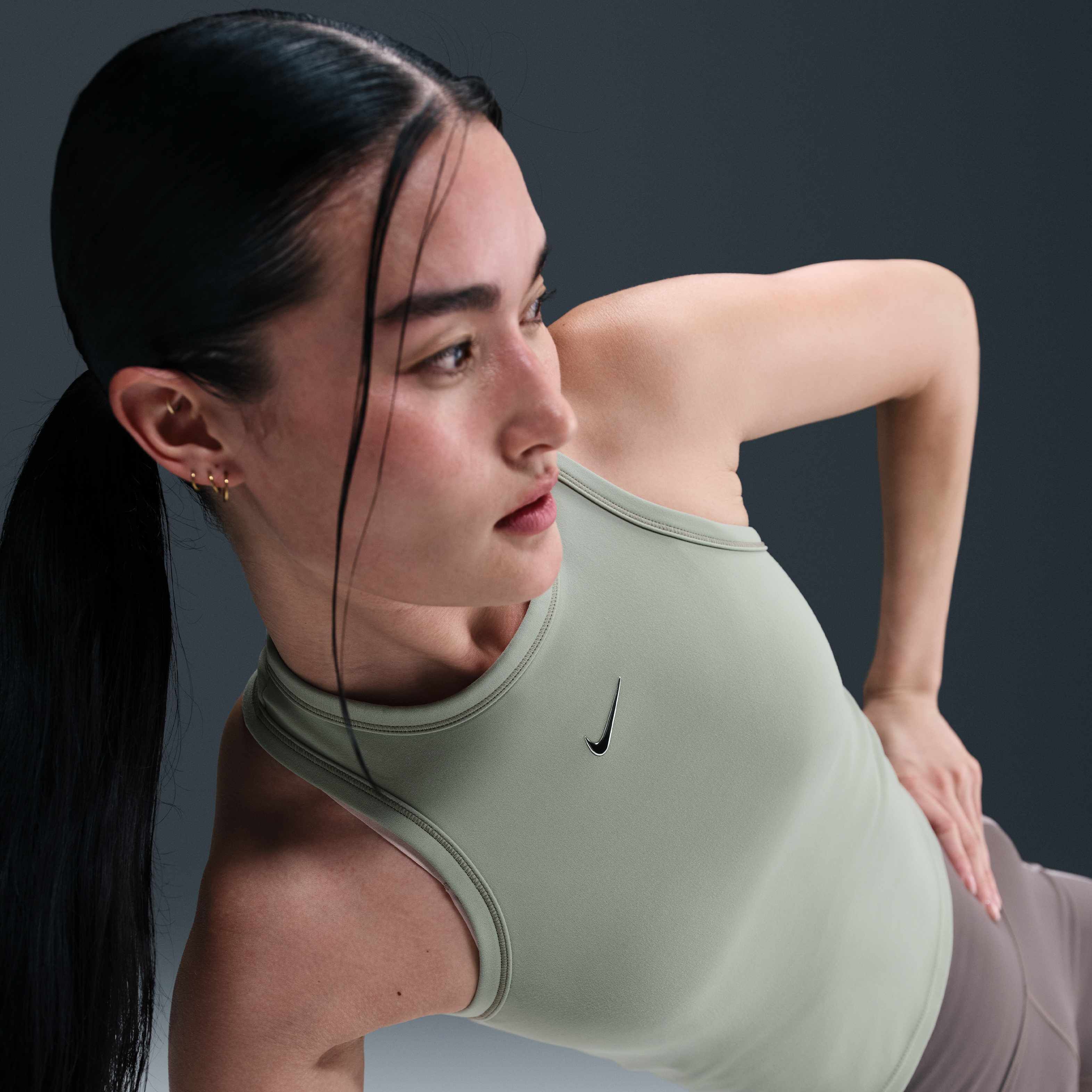 نايكي ون فيتد image number 2