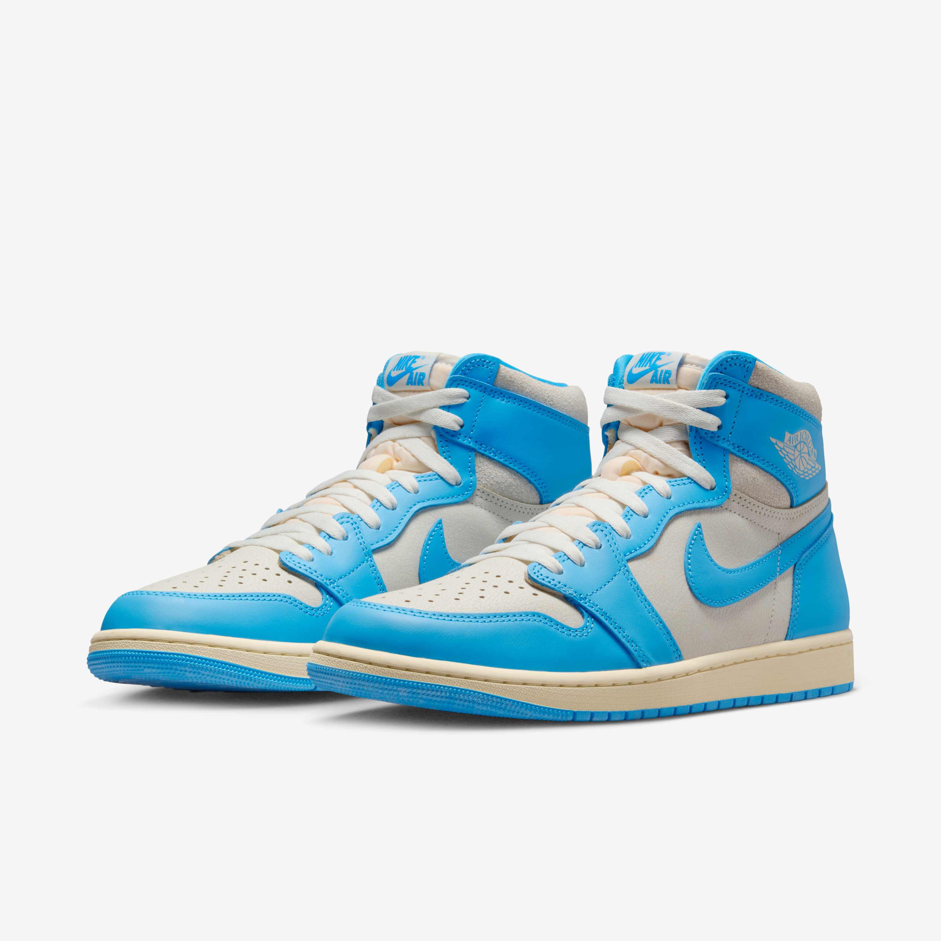 Air Jordan 1 Retro High OG image number 4