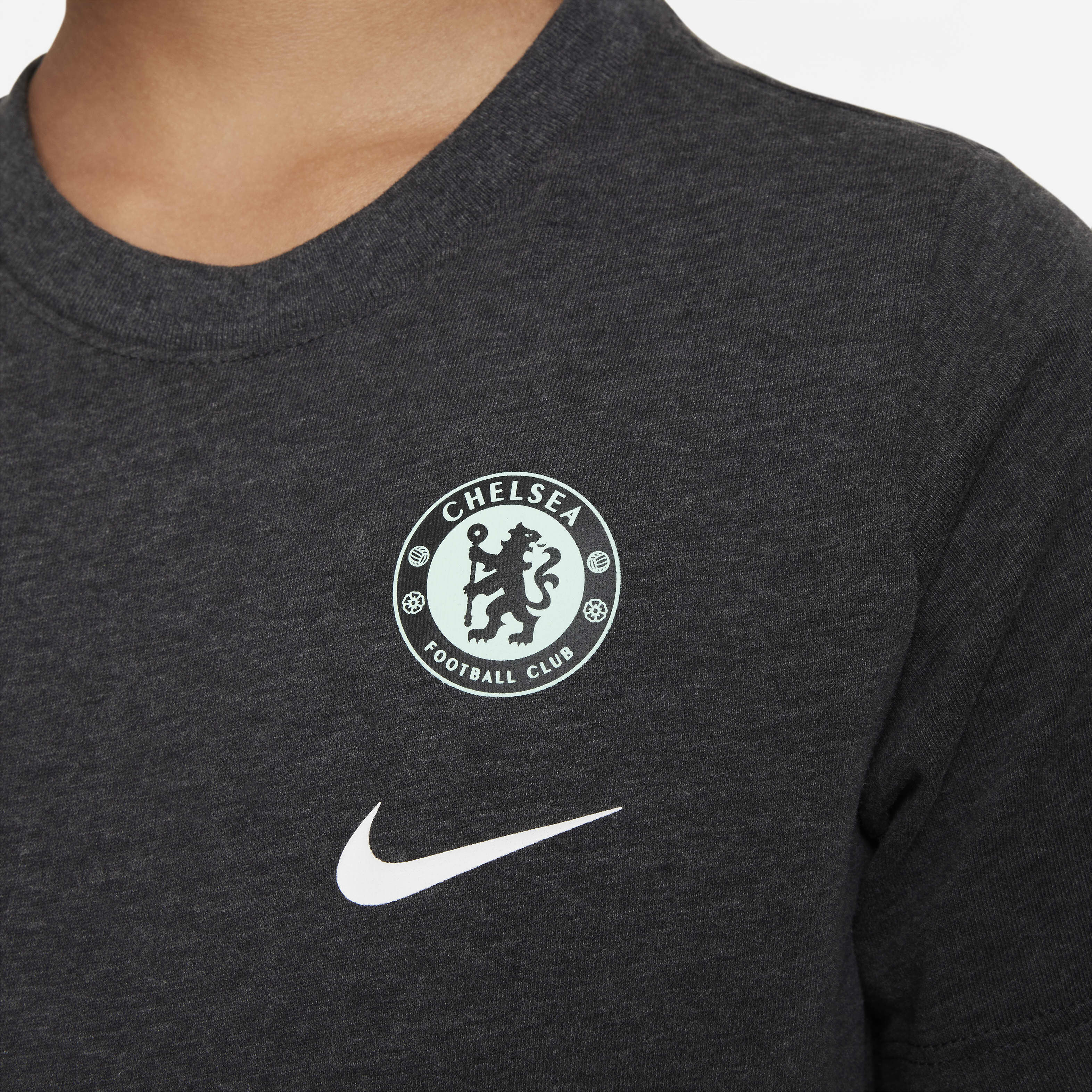 Chelsea F.C. image number 3