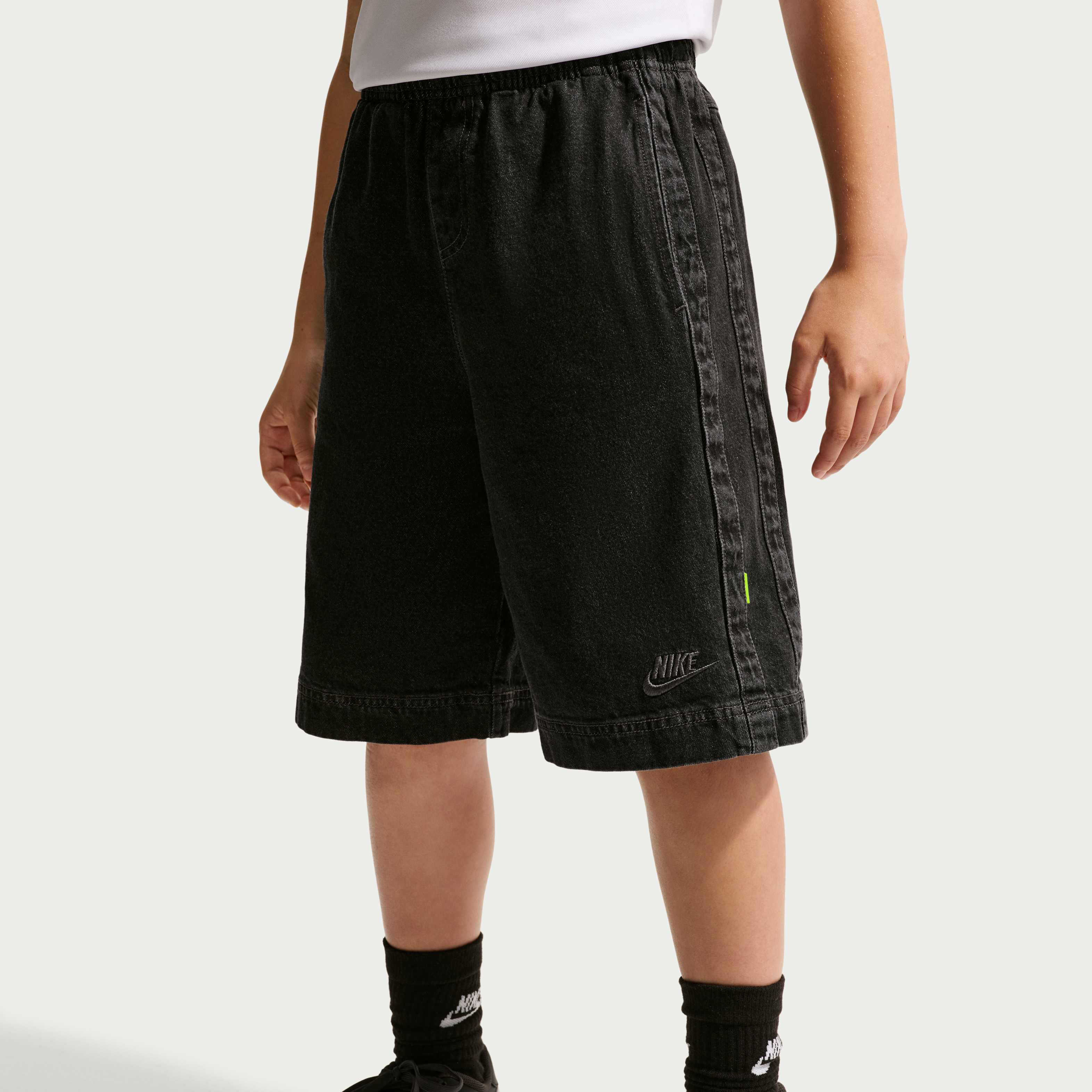 Nike Sportswear Collection image number 2