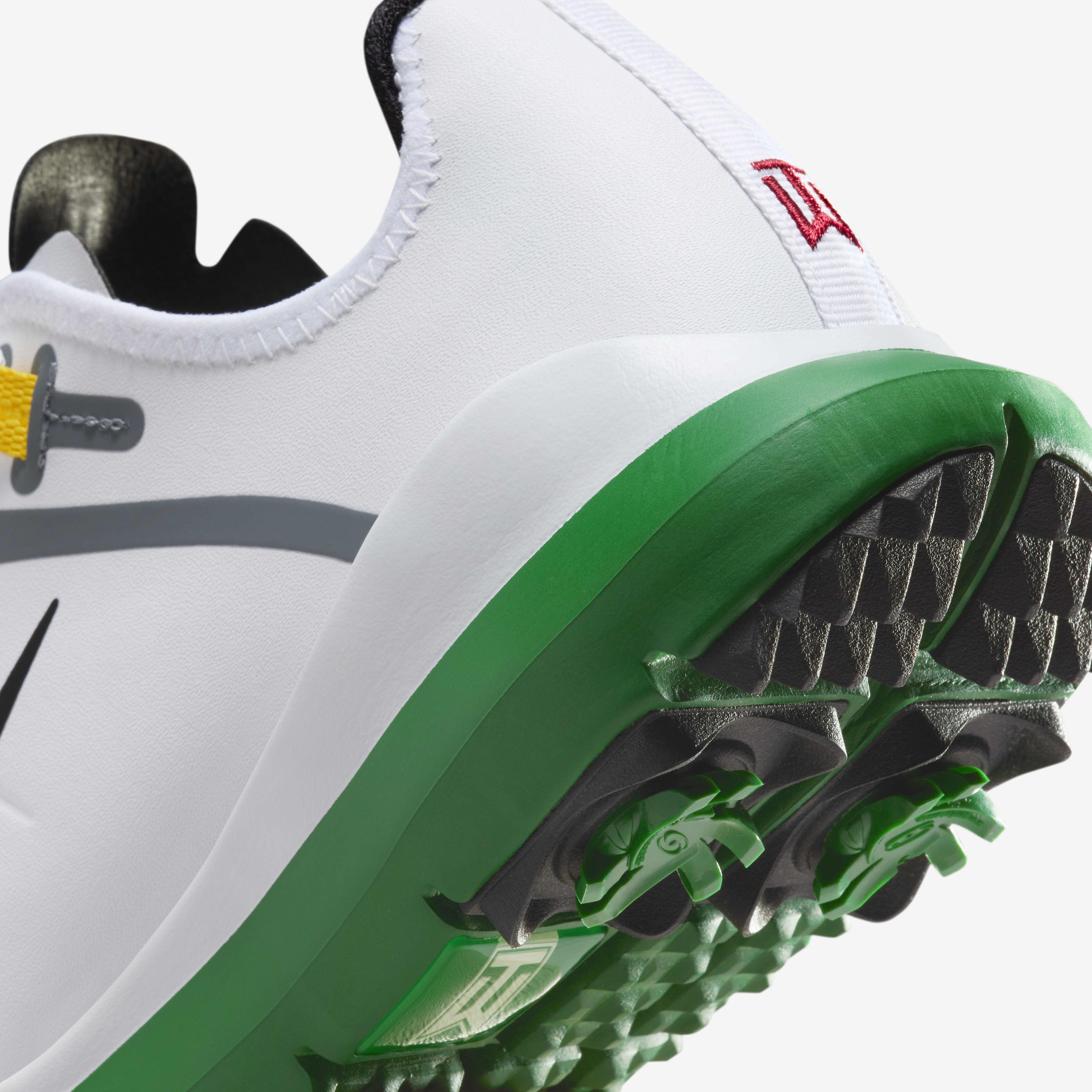 Tiger Woods '13 image number 8