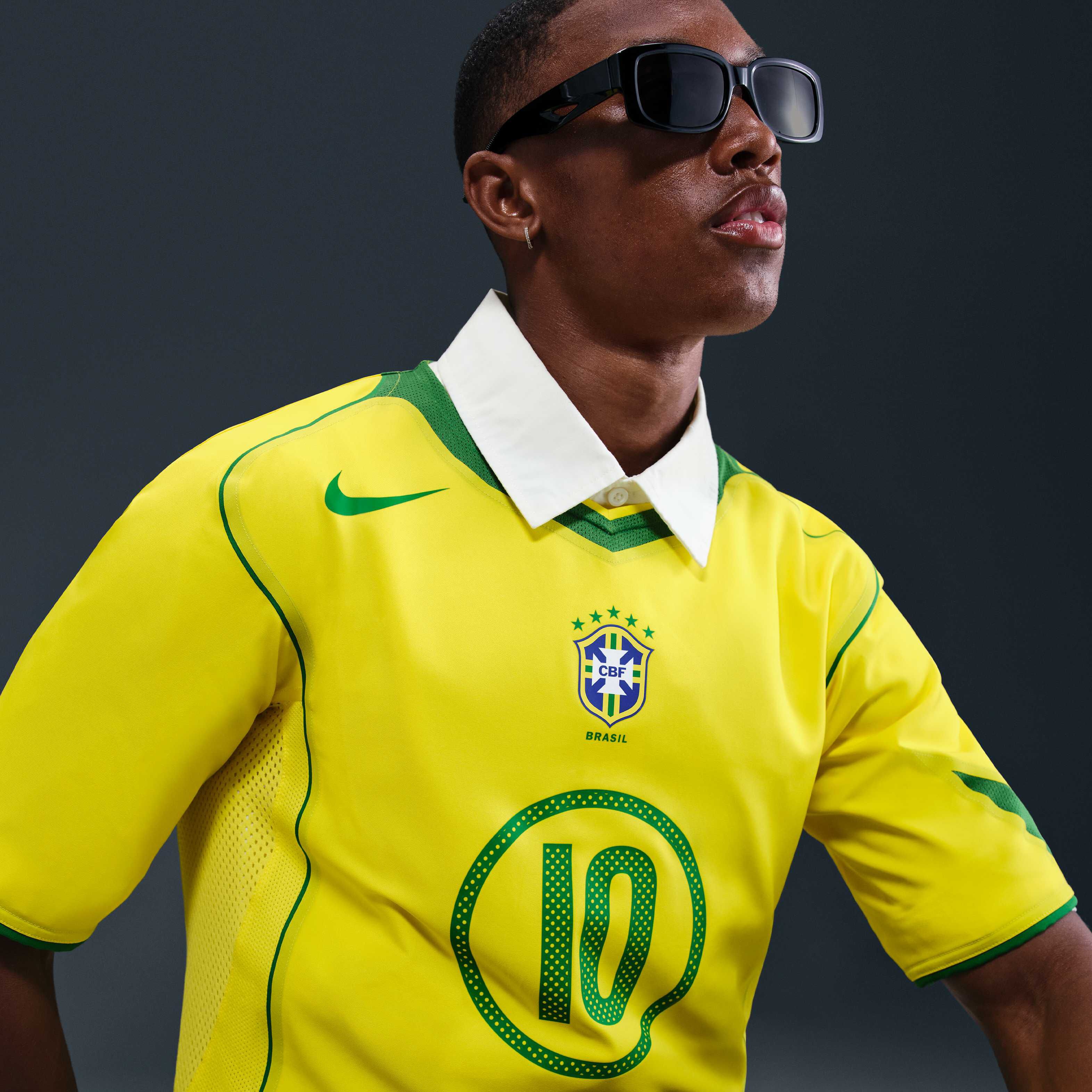 Ronaldinho Brazil 2004 Total90 Reissue image number 2