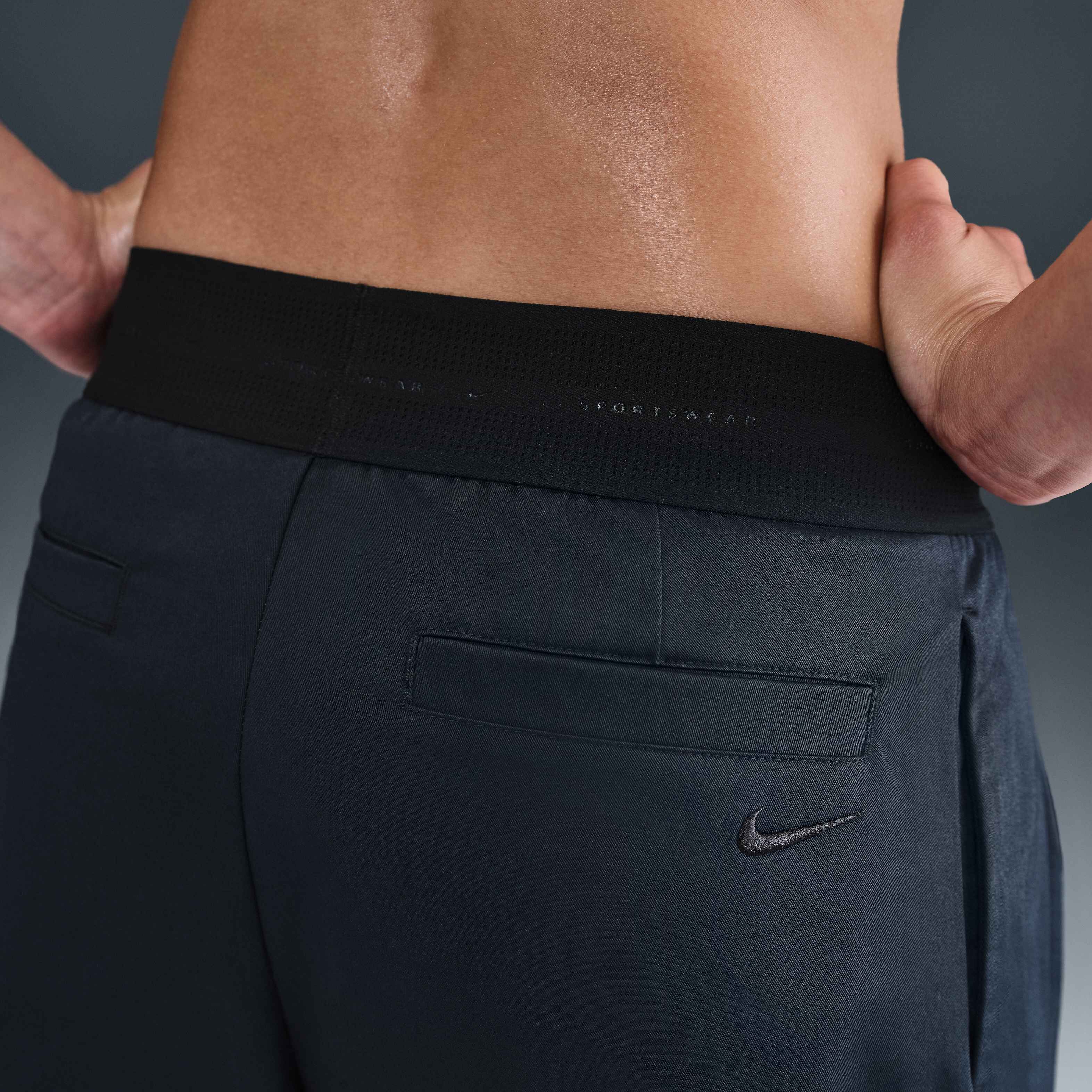 نايكي سبورتسوير image number 2