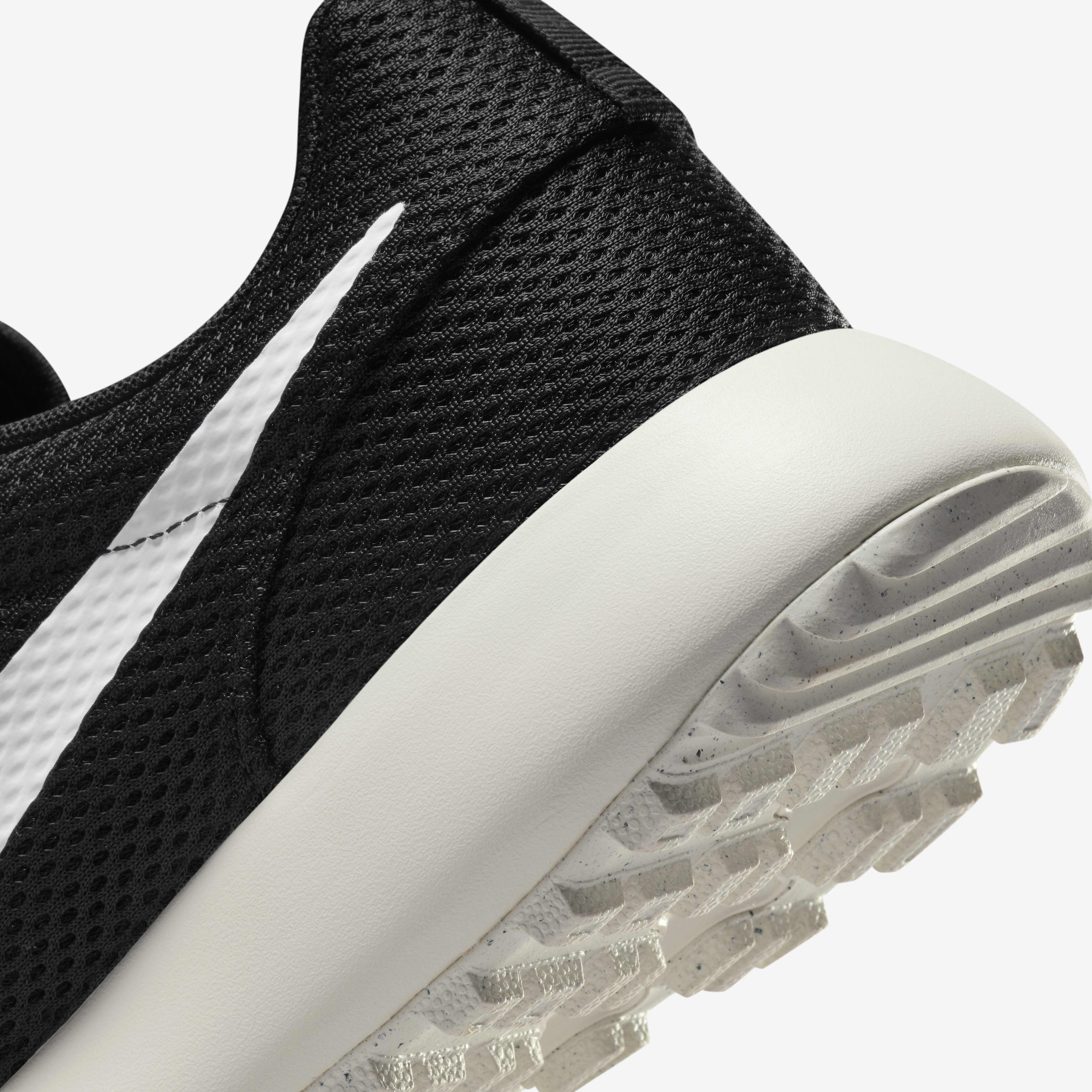 Buy Roshe G Next Nature Men s Golf Shoes Black Anthracite Sail White Nike UAE Official