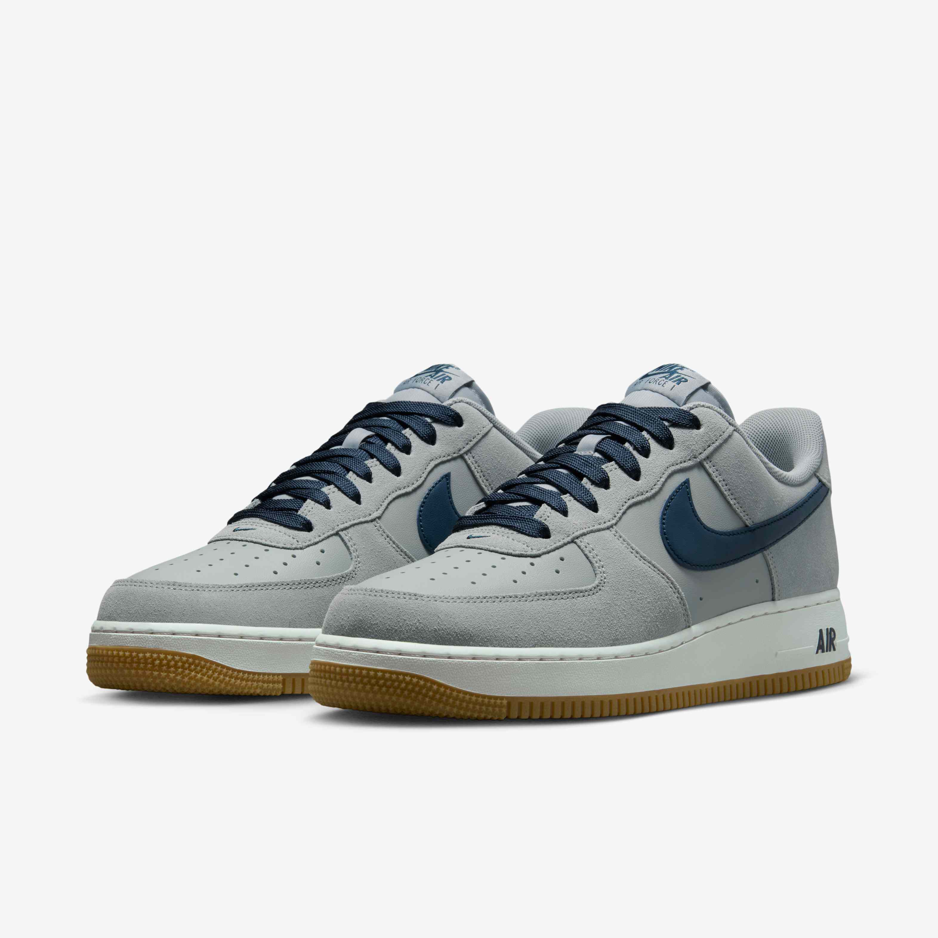 Nike Air Force 1 '07 LV8 image number 4