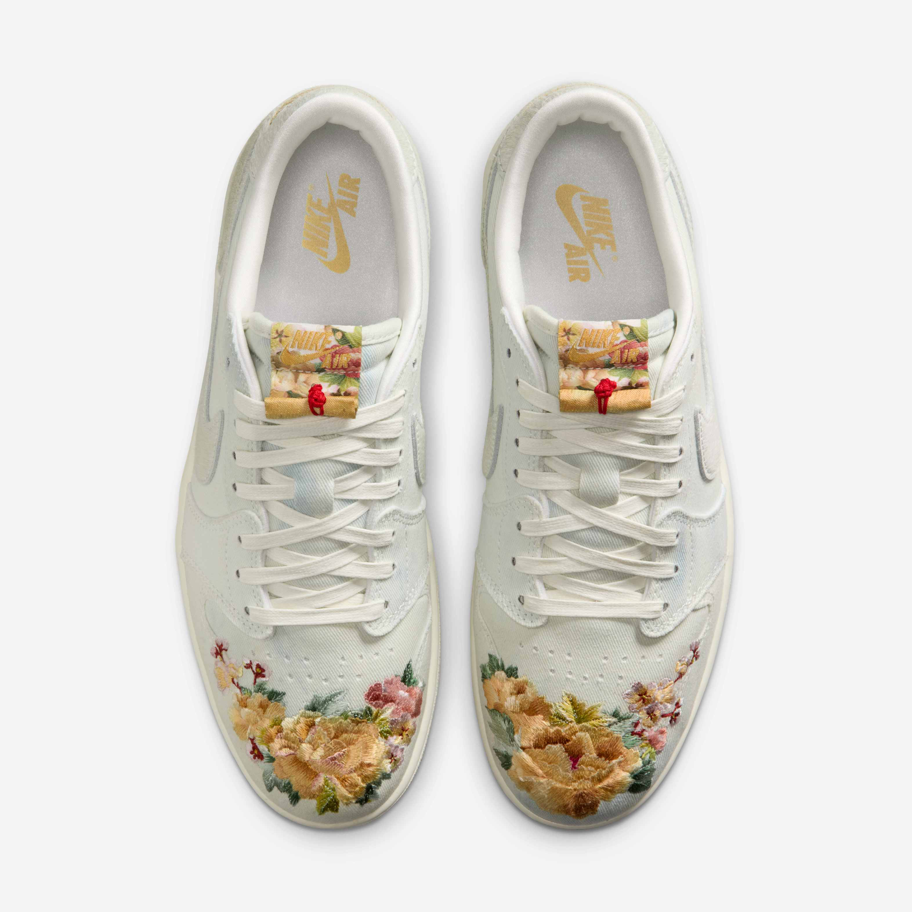 Air Jordan 1 Retro Low OG image number 3