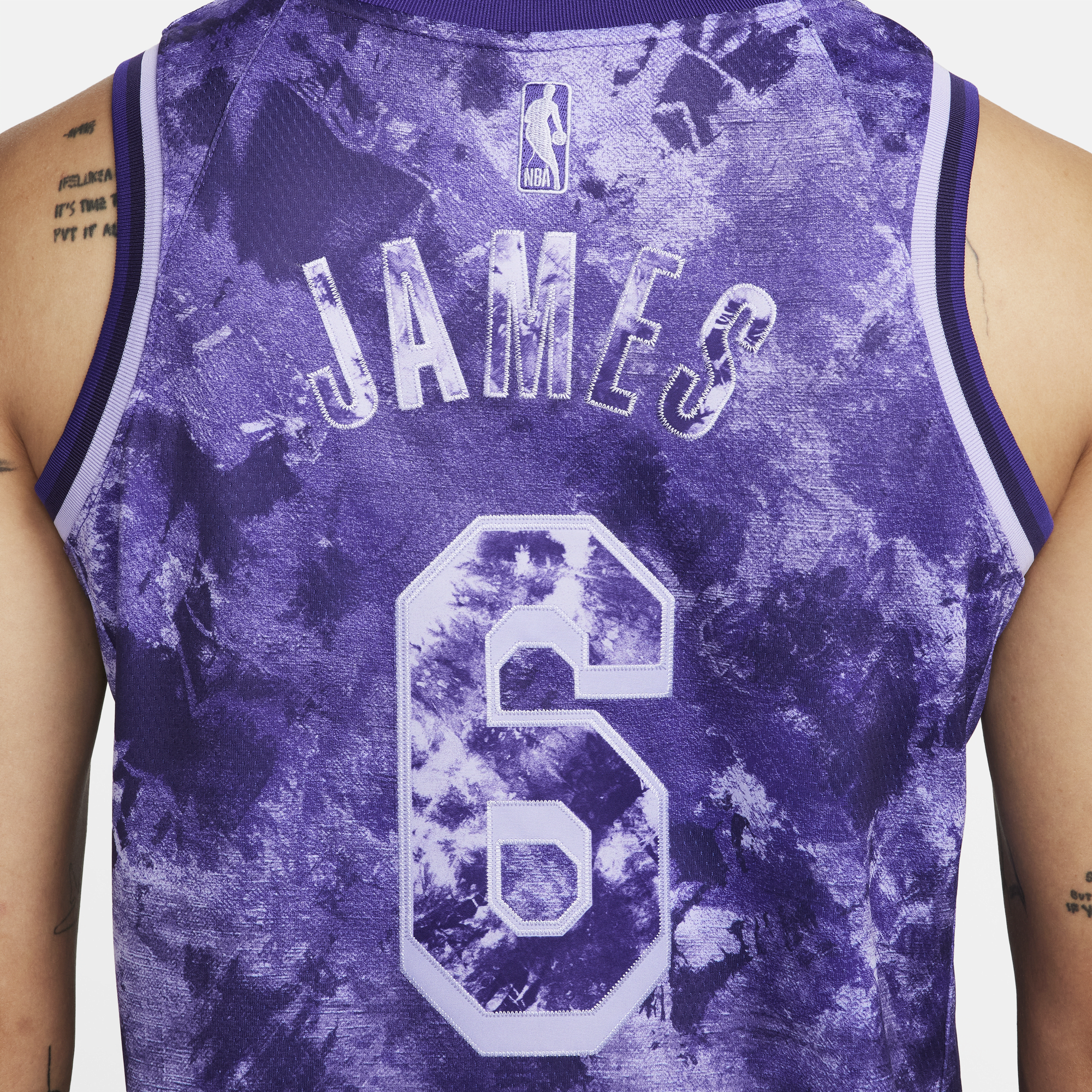 Lebron store jersey lakers