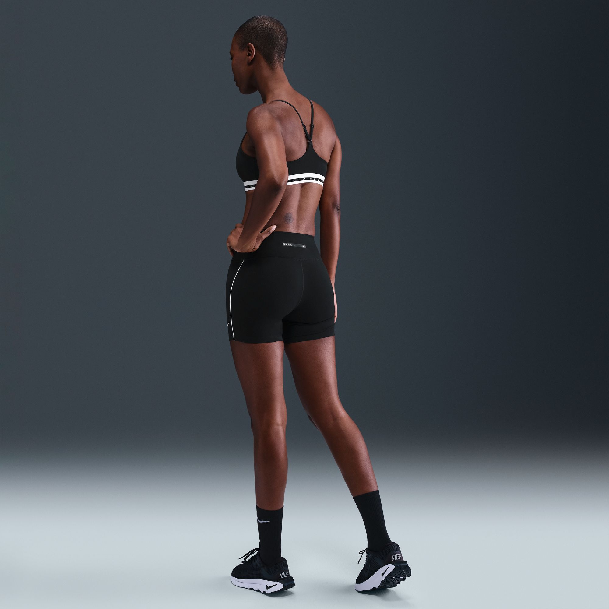 Nike One image number 2