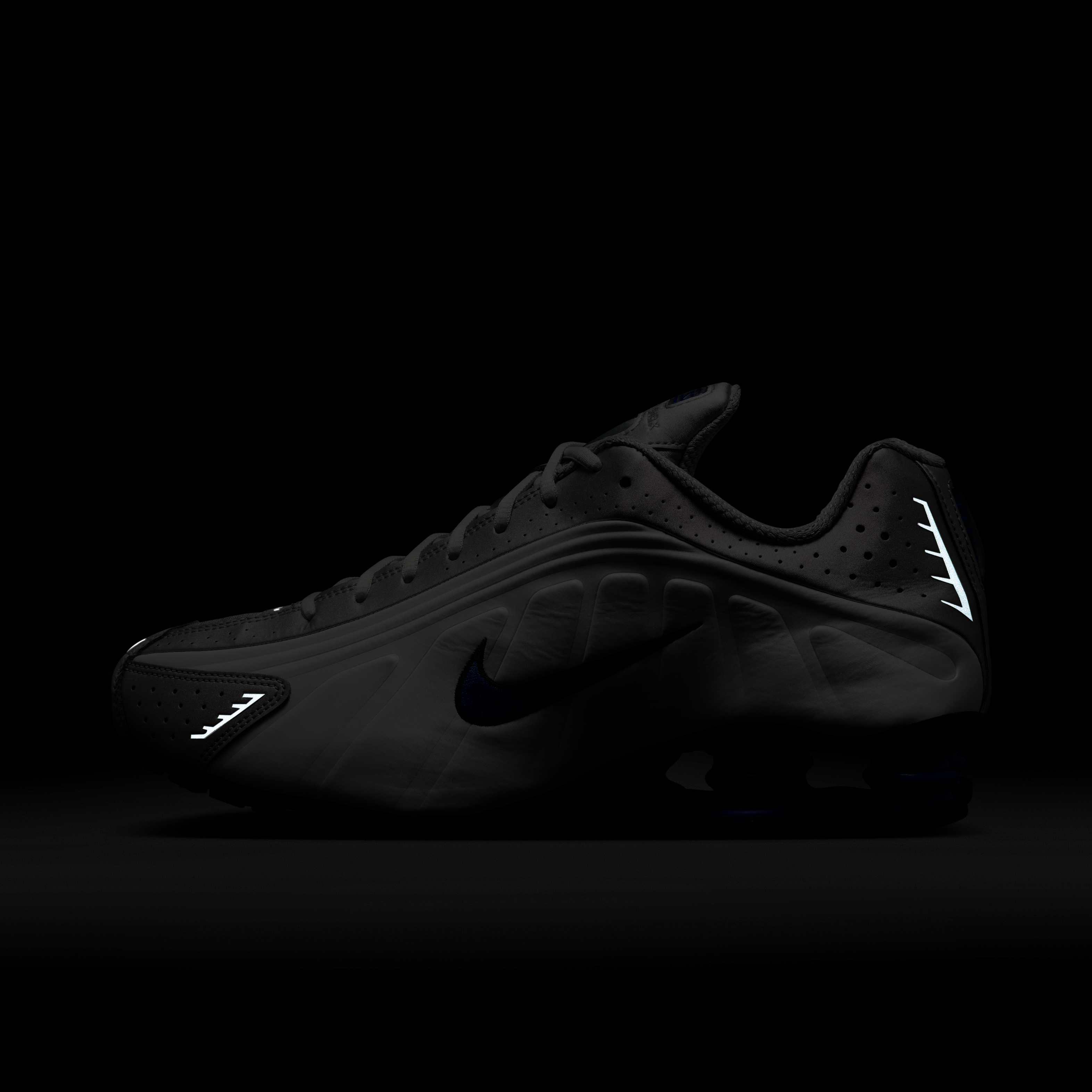 Nike Shox R4 image number 10