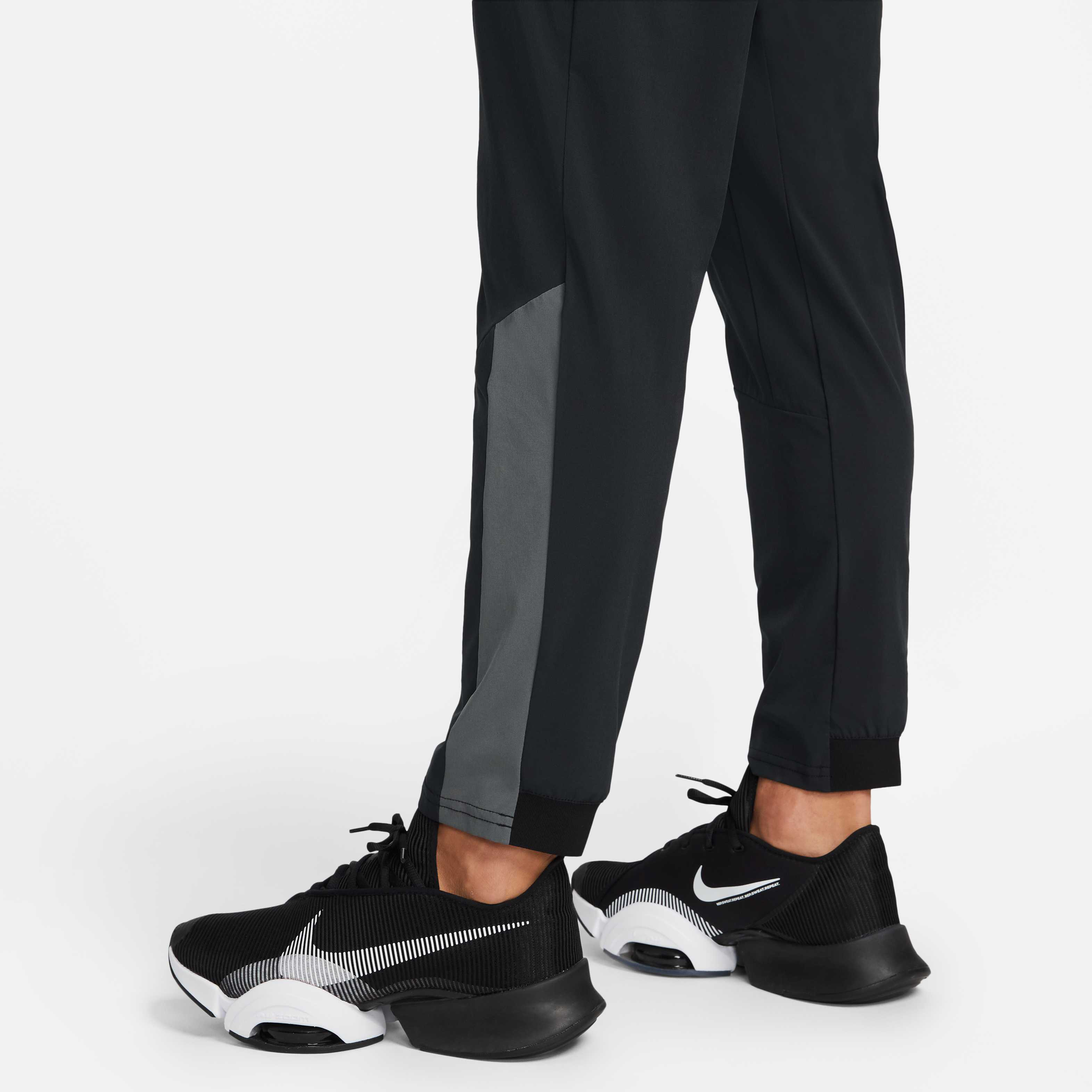 نايكي برو دراي-فت فنت ماكس image number 4