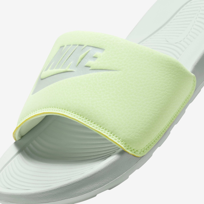 Nike Victori One image number 5 Nike Victori One image number 5