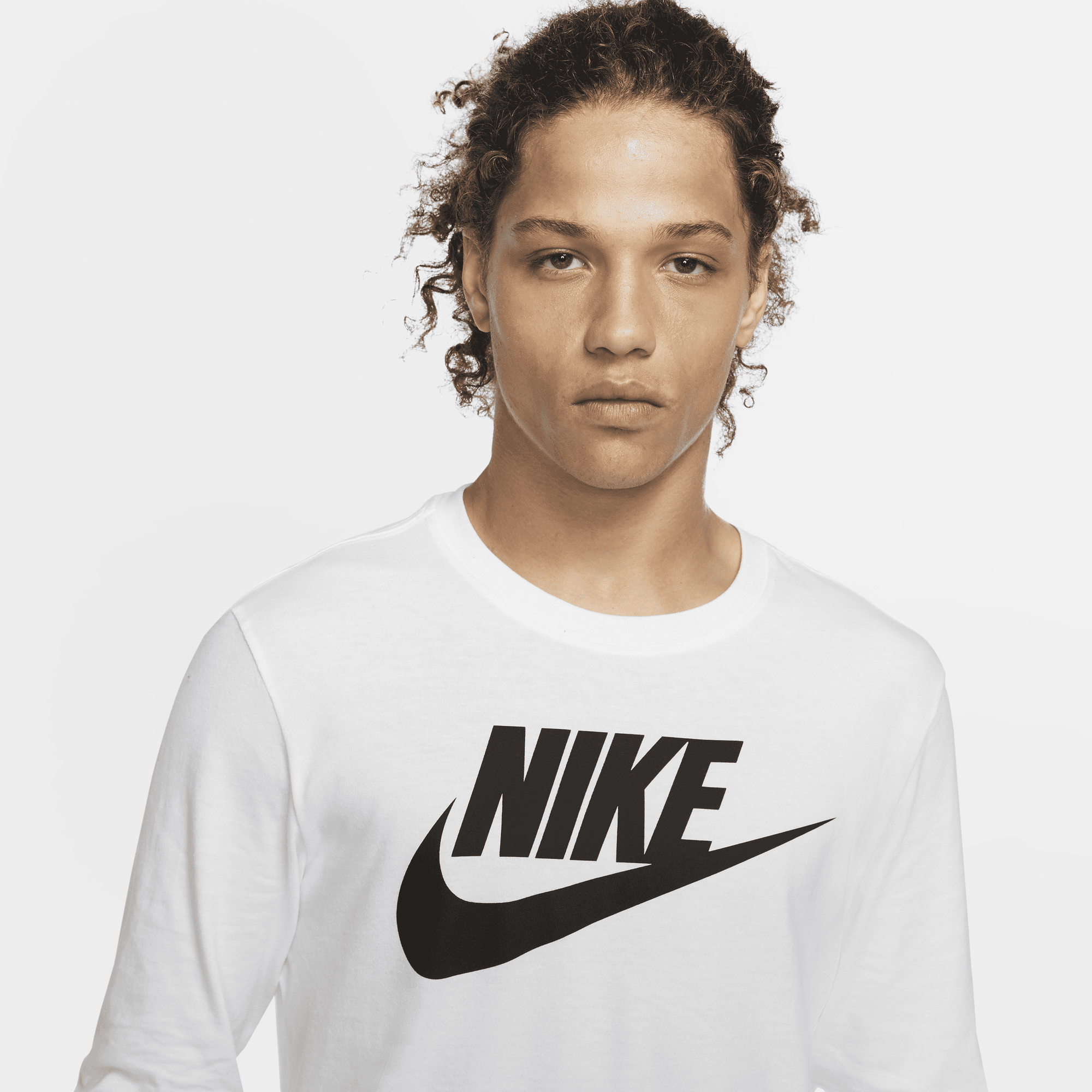 Shop Sportswear Men s Long Sleeve T Shirt Nike UAE