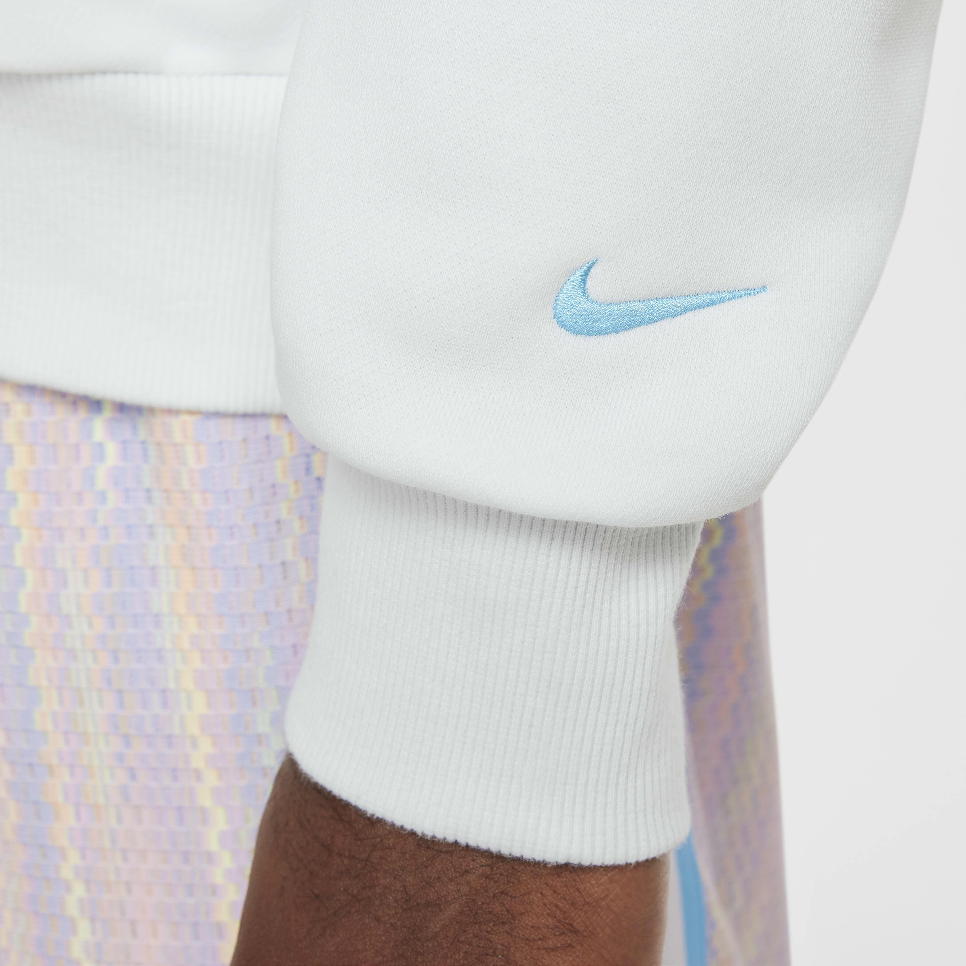 LeBron Standard Issue image number 5