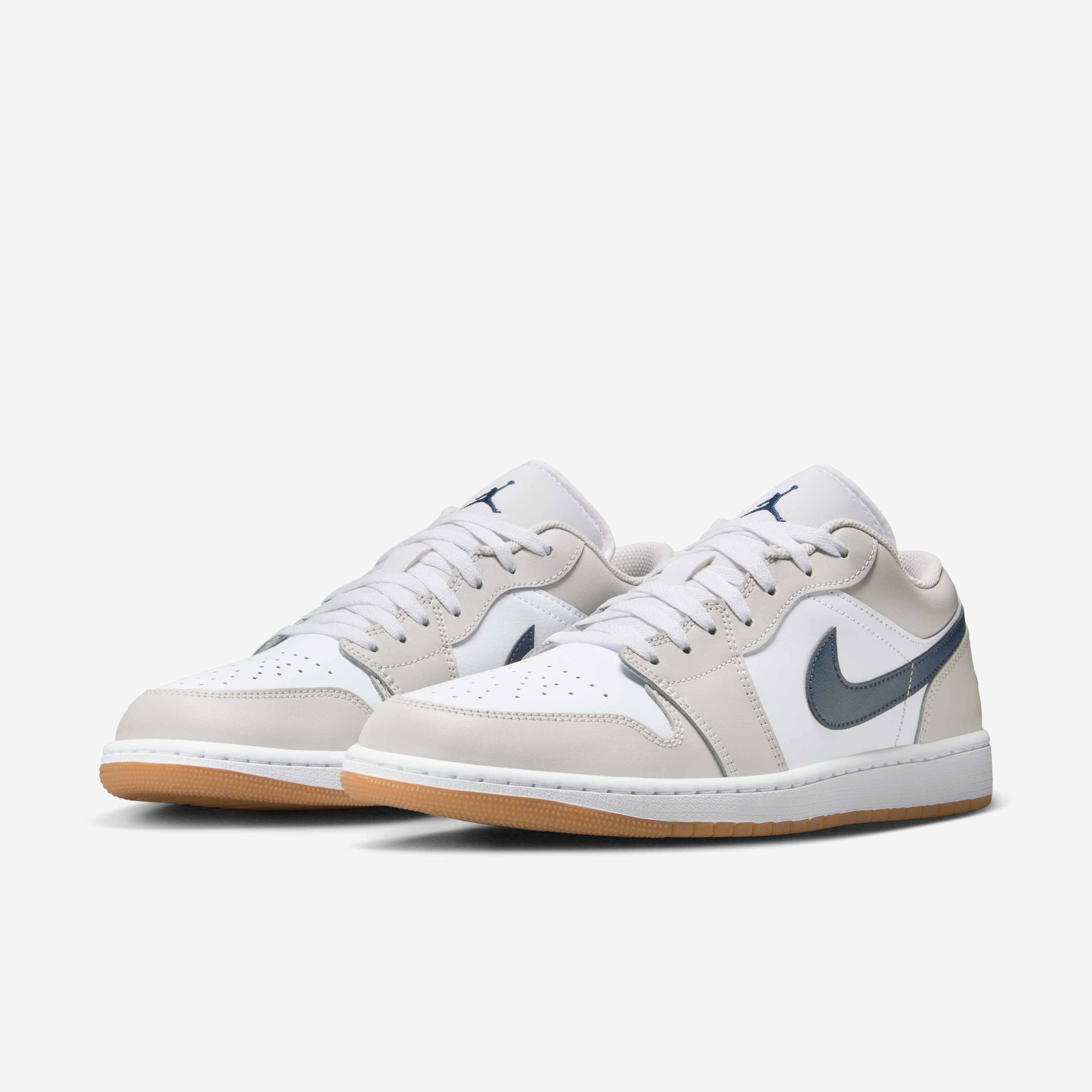Air Jordan 1 Low image number 4