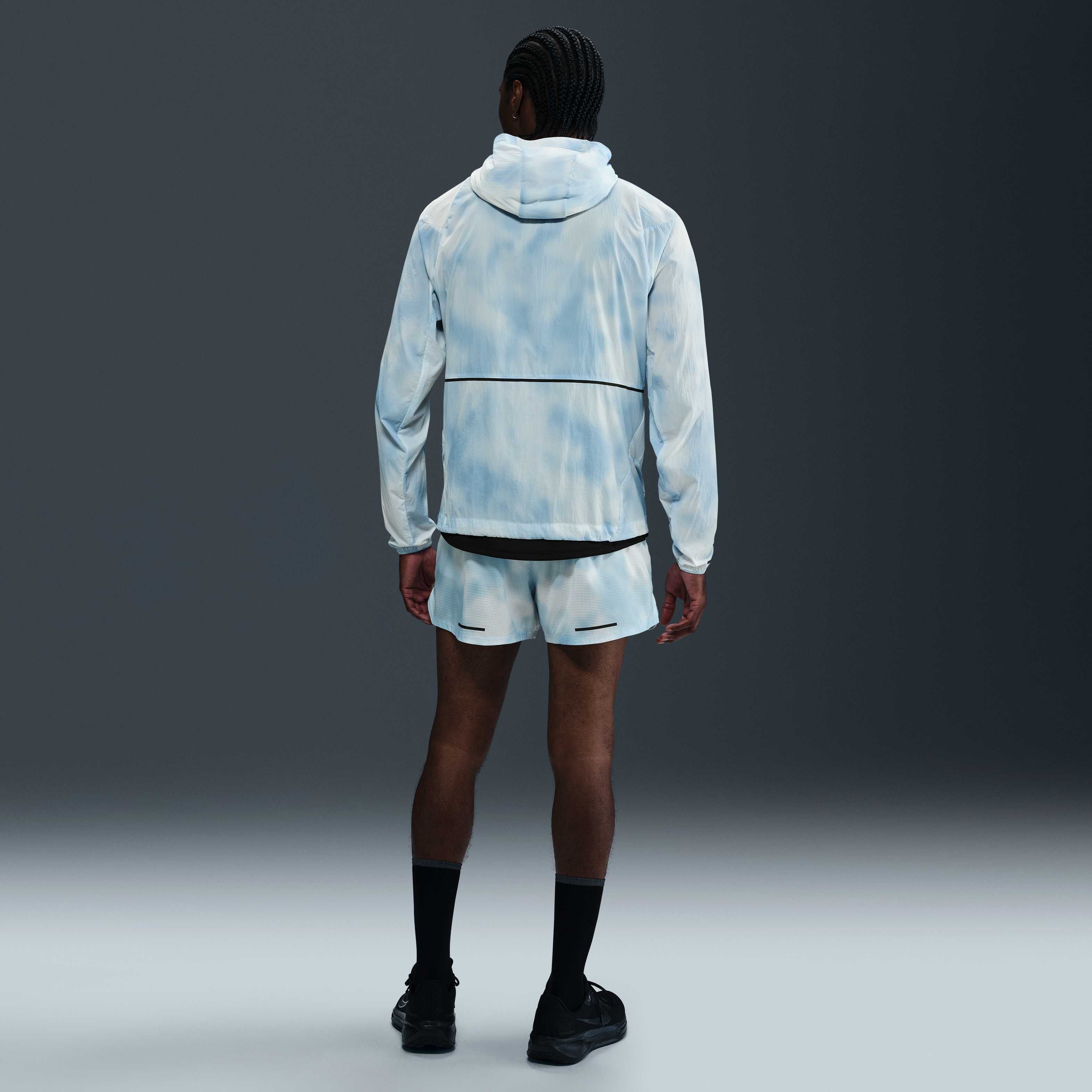 Nike Running Division image number 4