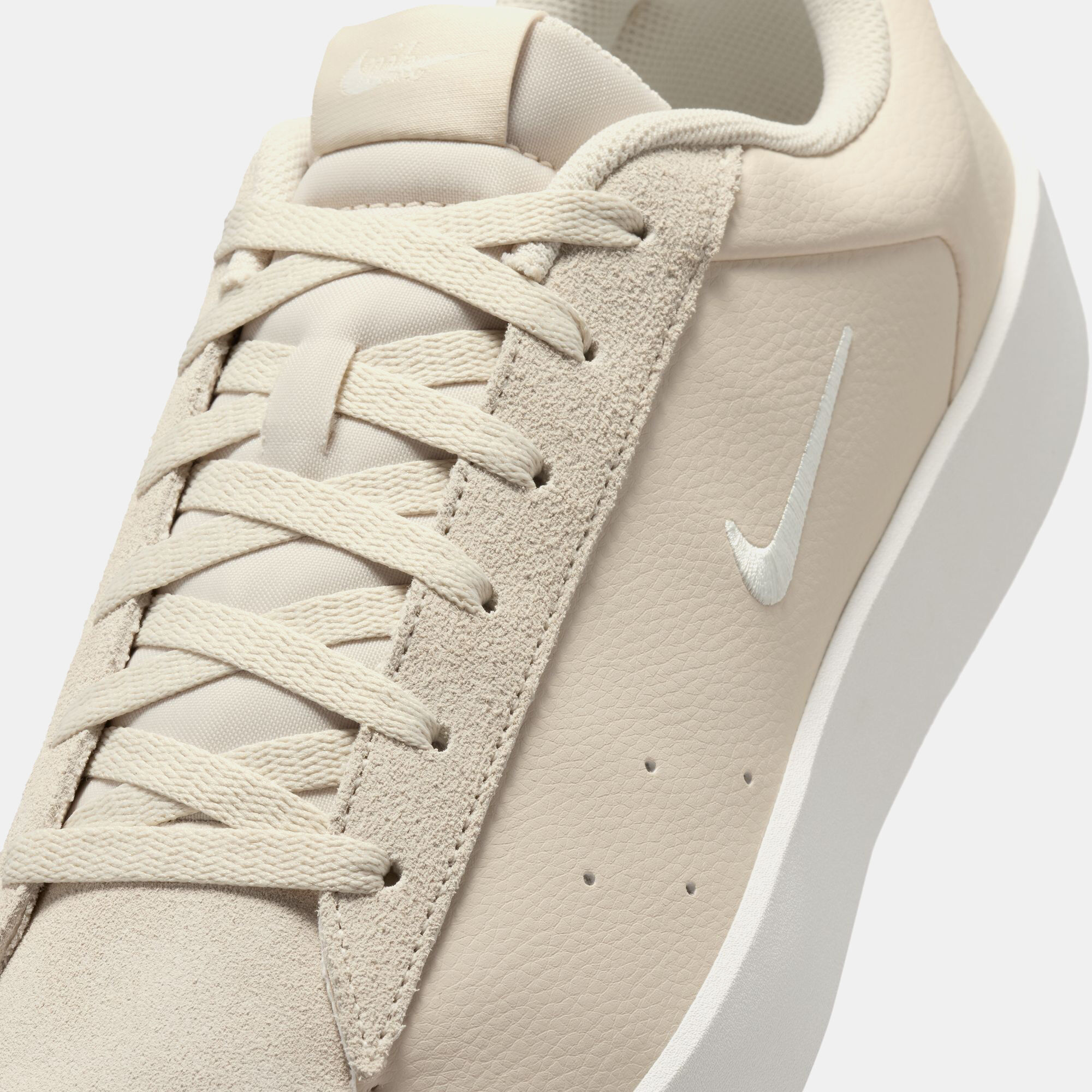 Nike Court Heritage image number 9