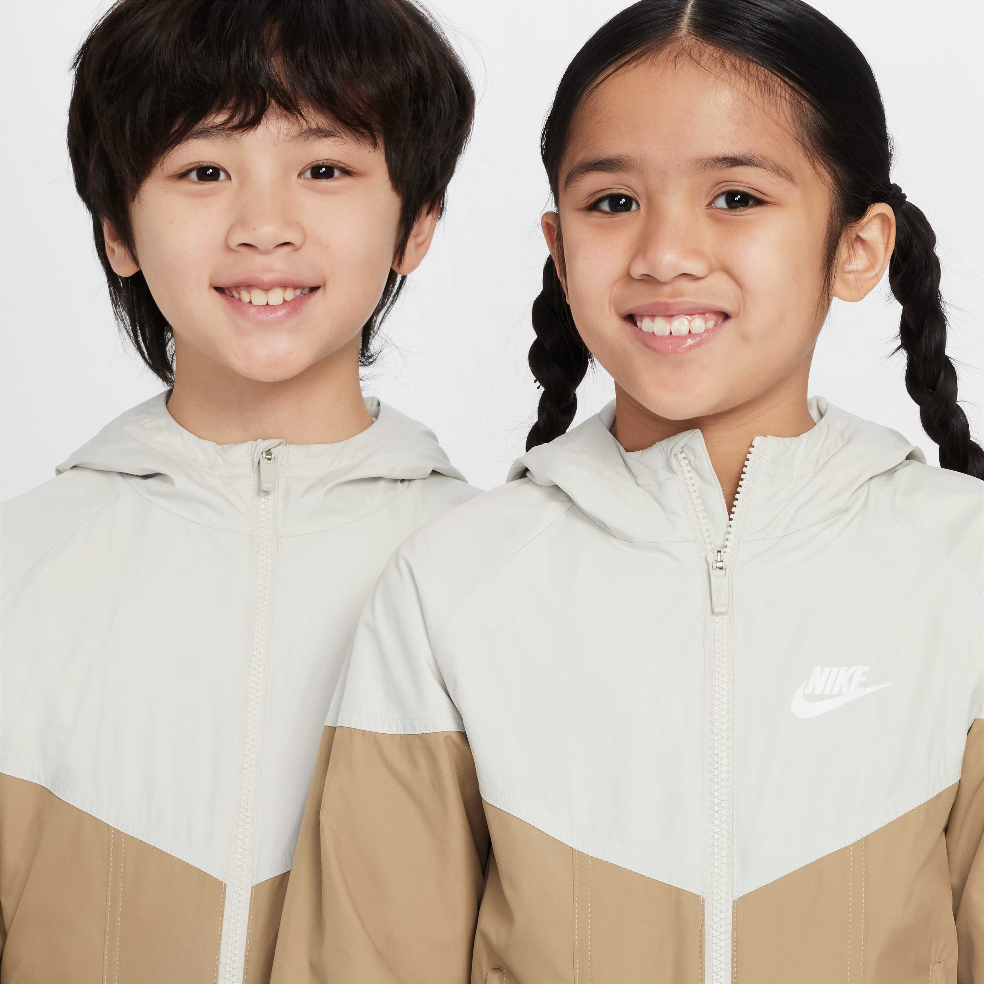 Nike Sportswear Club image number 2