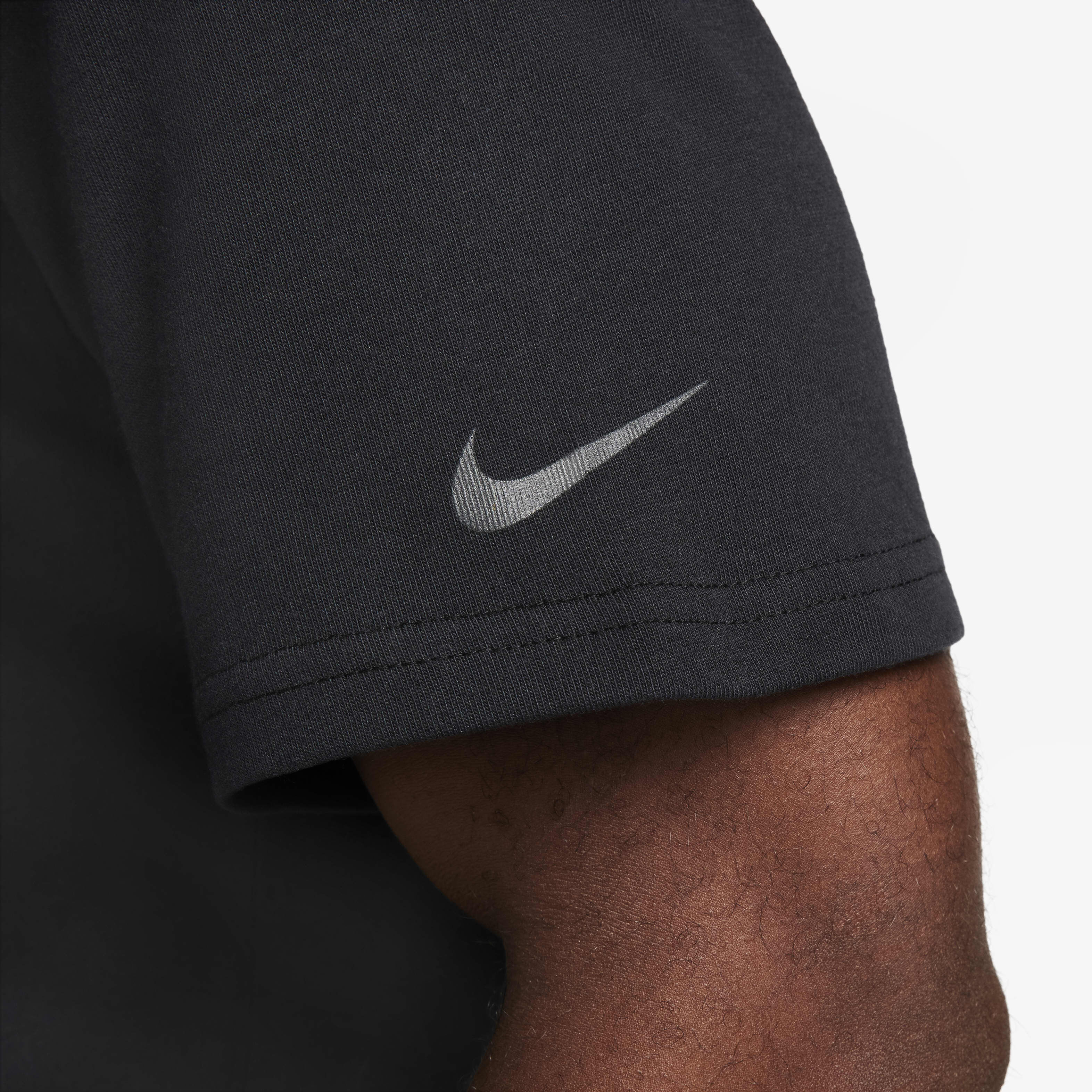 Buy Kobe Men's Basketball T-shirt - Black @ Nike UAE