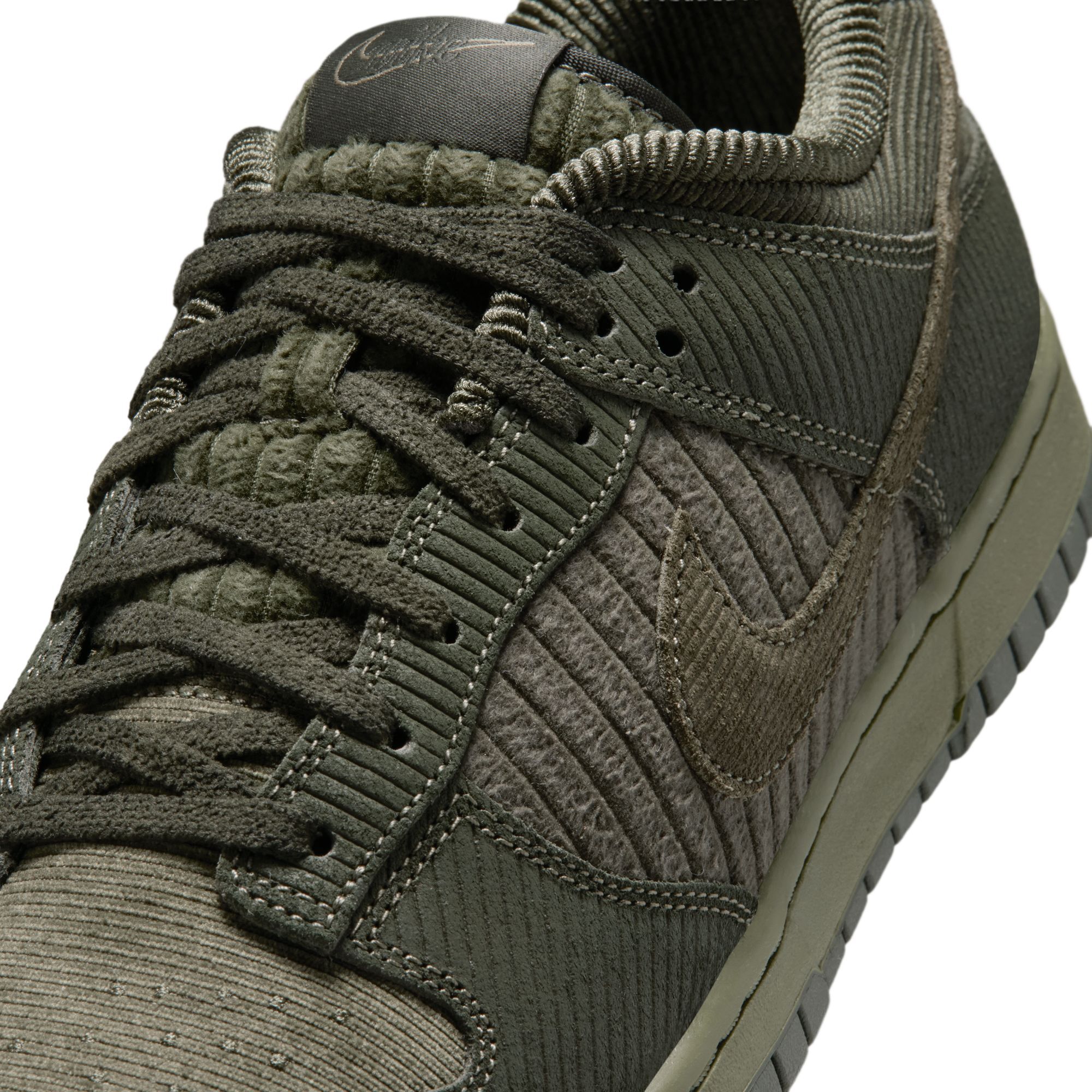 Nike Dunk Low Retro Premium image number 10