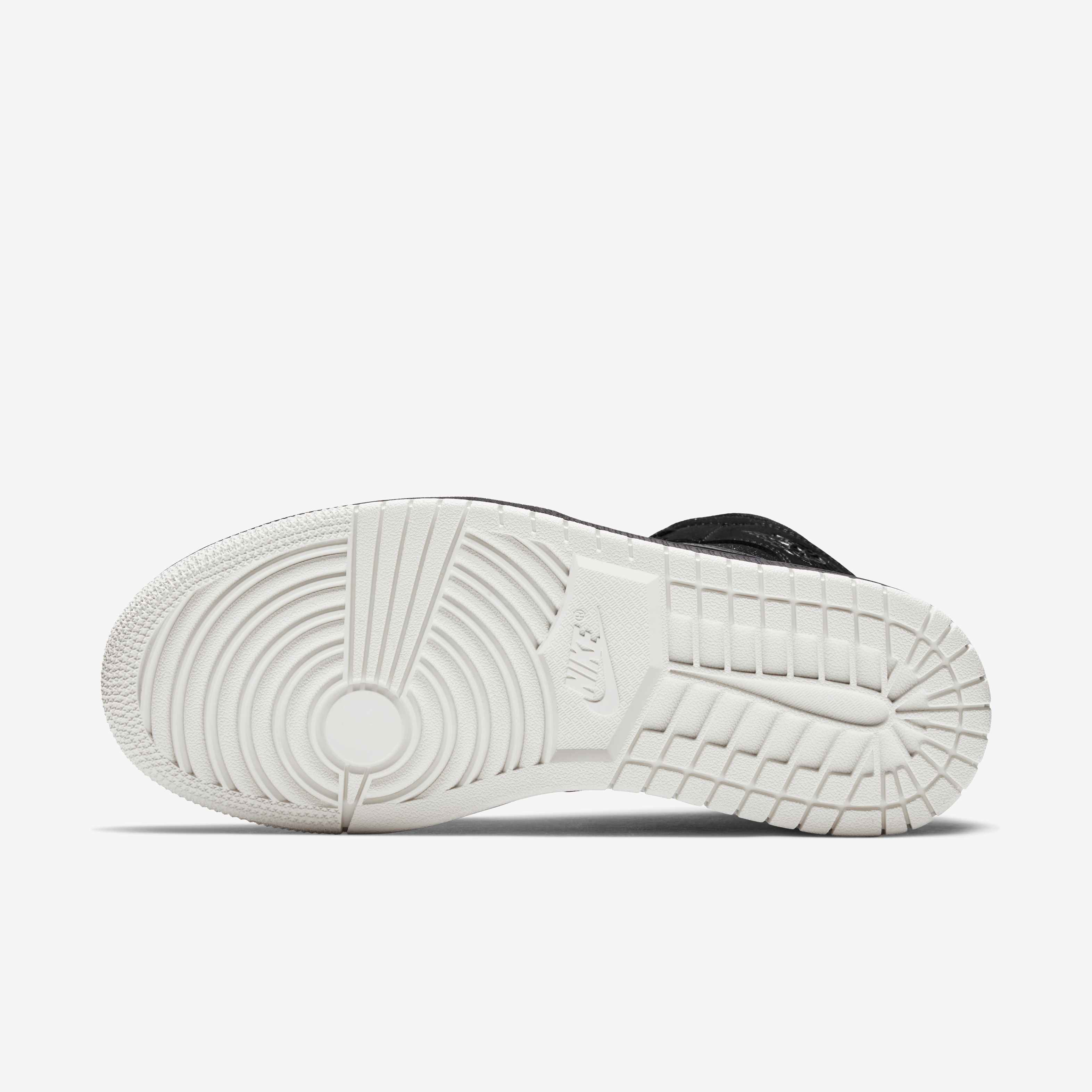 Air Jordan 1 Mid image number 1