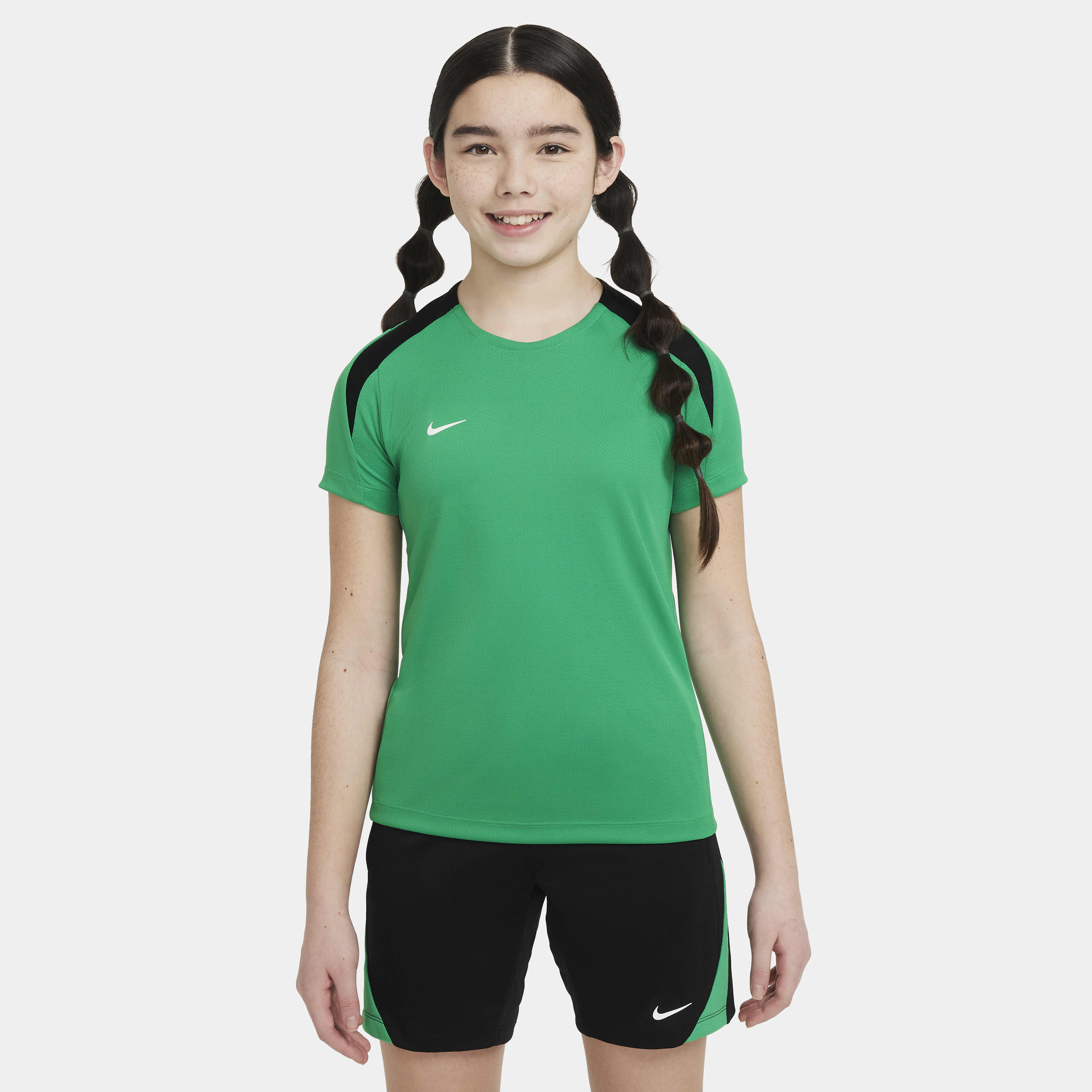 Nike Dri-FIT Strike image number 0