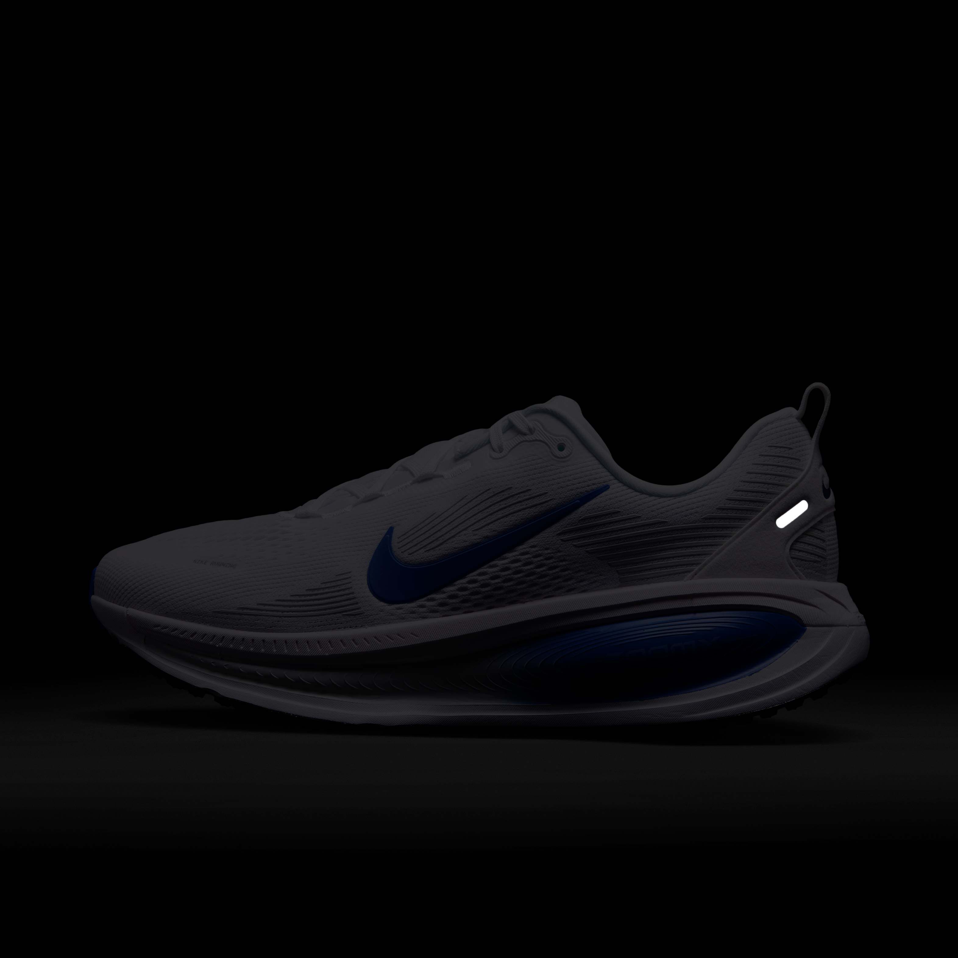Nike Vomero 18 image number 8