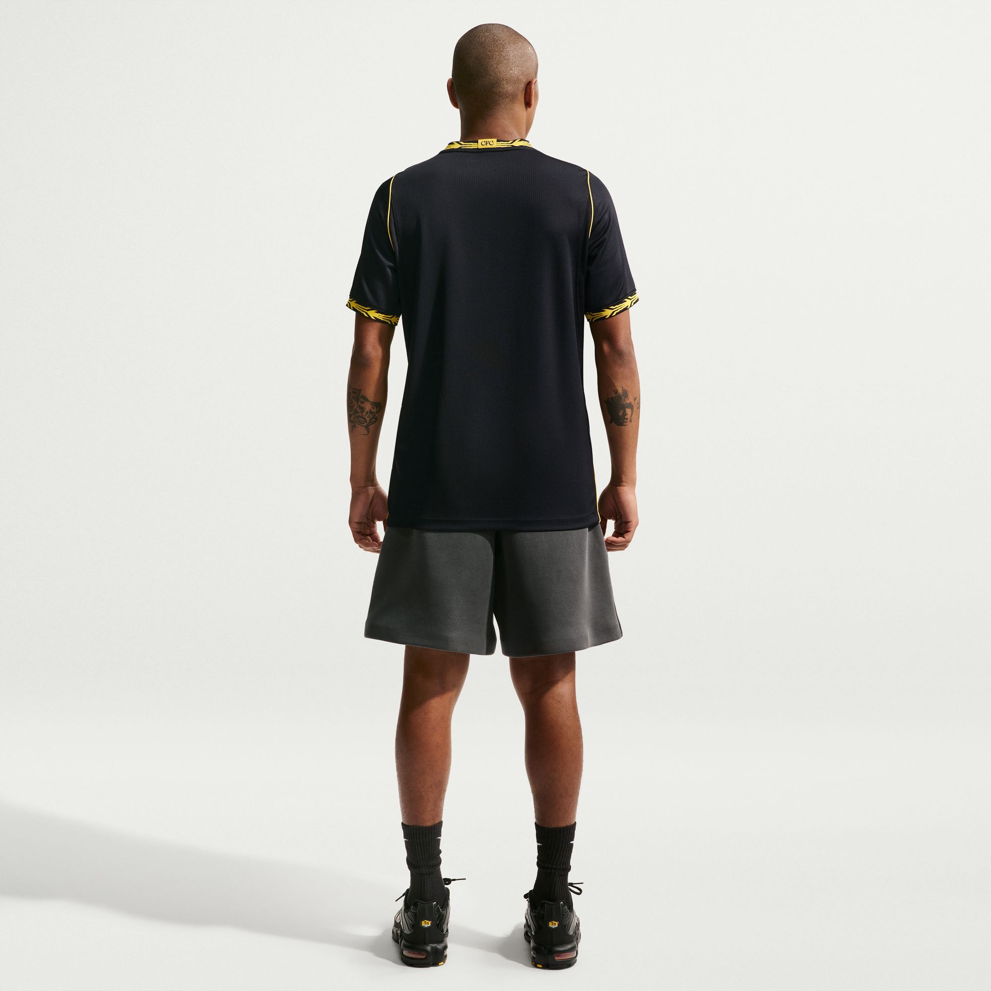 Chelsea F.C. 2026/27 Stadium Away image number 2