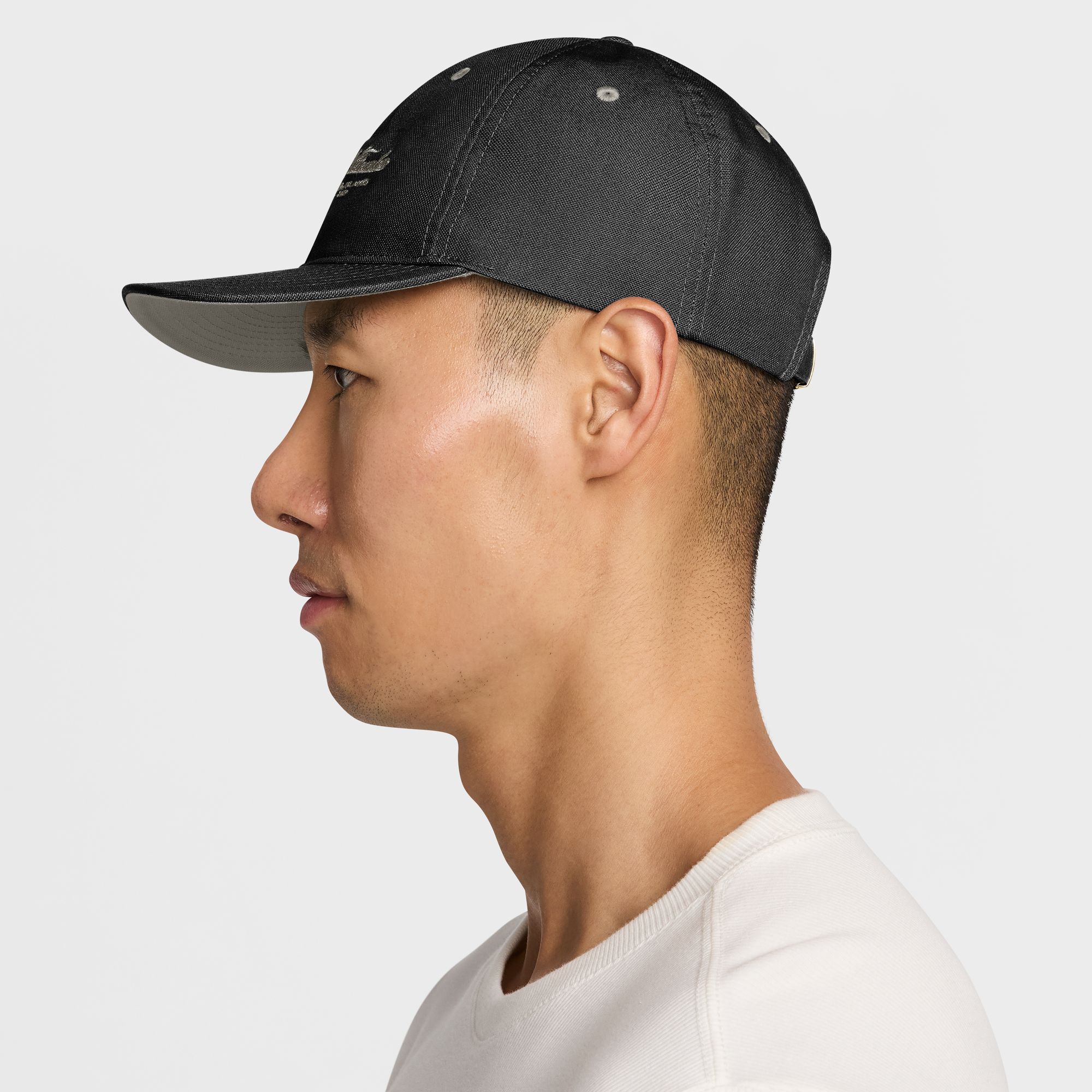 Zoom image