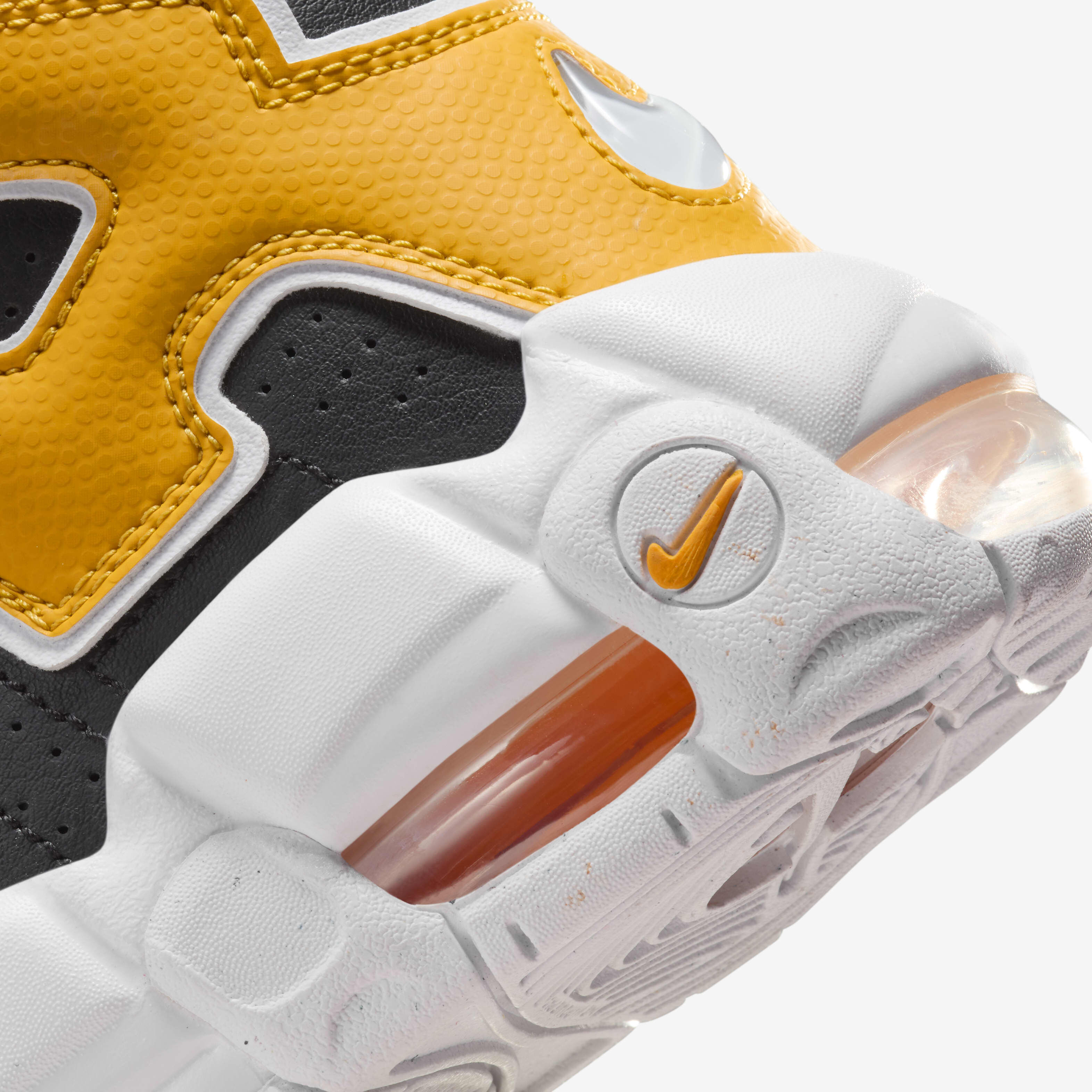 Nike Air More Uptempo image number 7