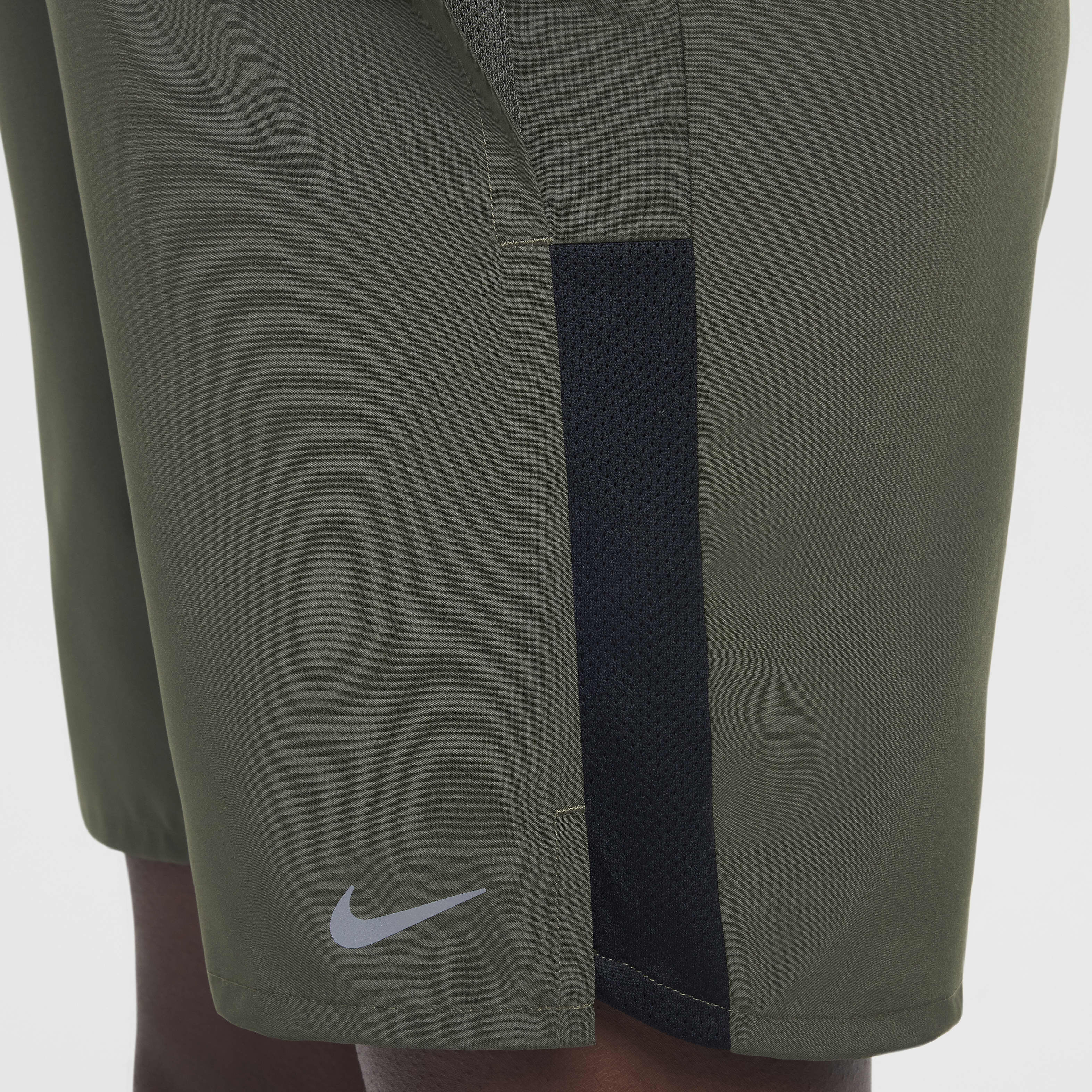 Nike Dri-FIT Challenger image number 6