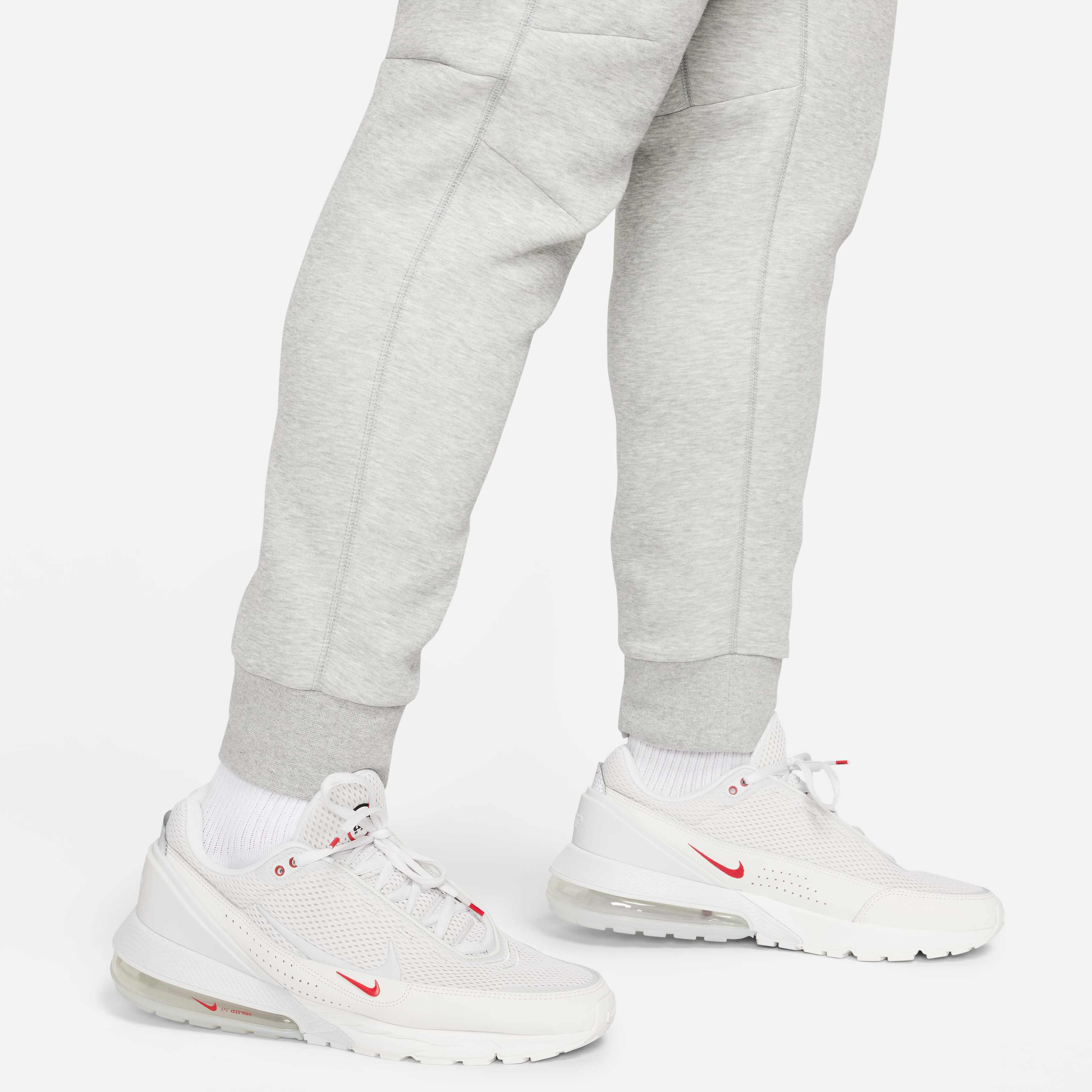 Nike Sportswear Tech Fleece image number 17