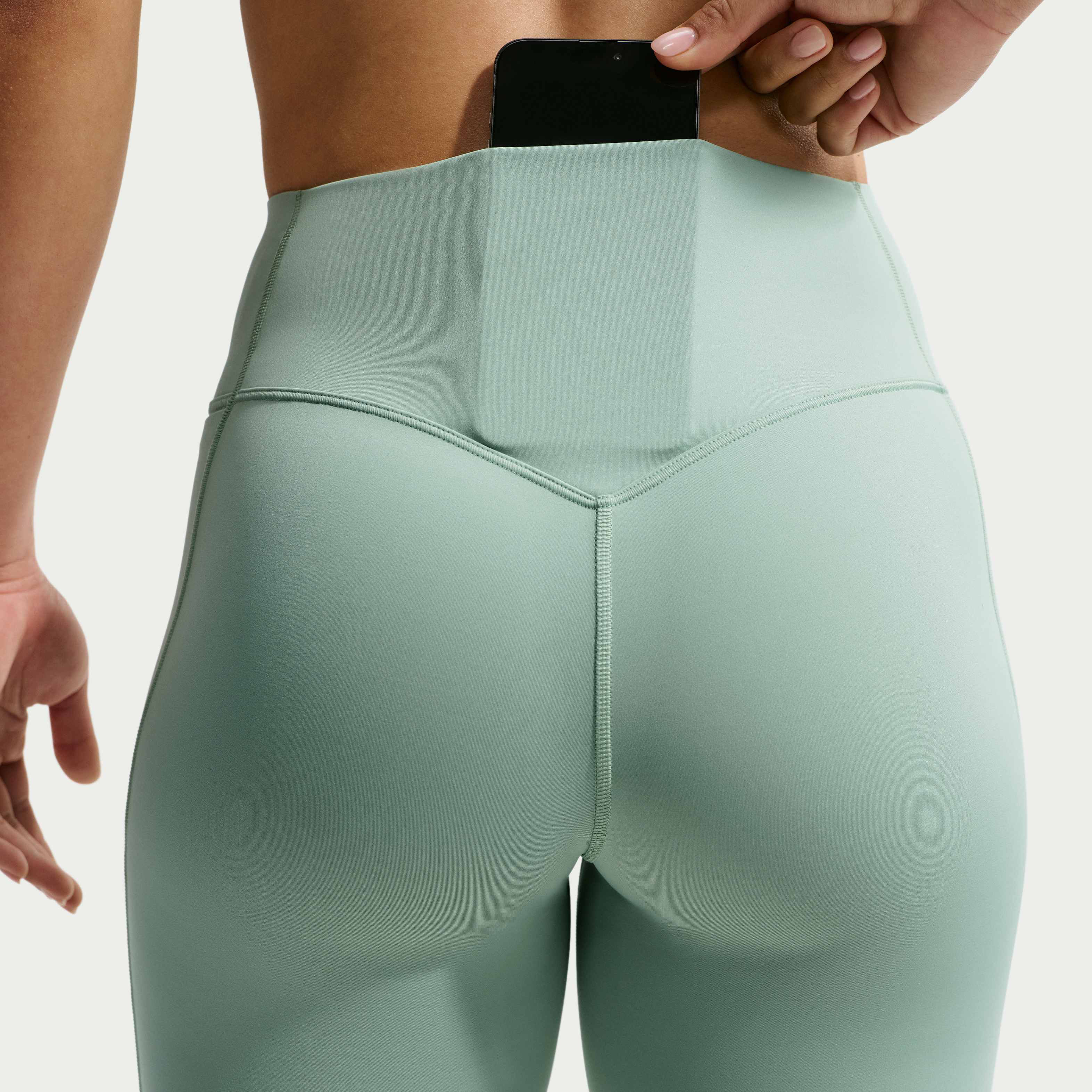Nike Universa image number 5