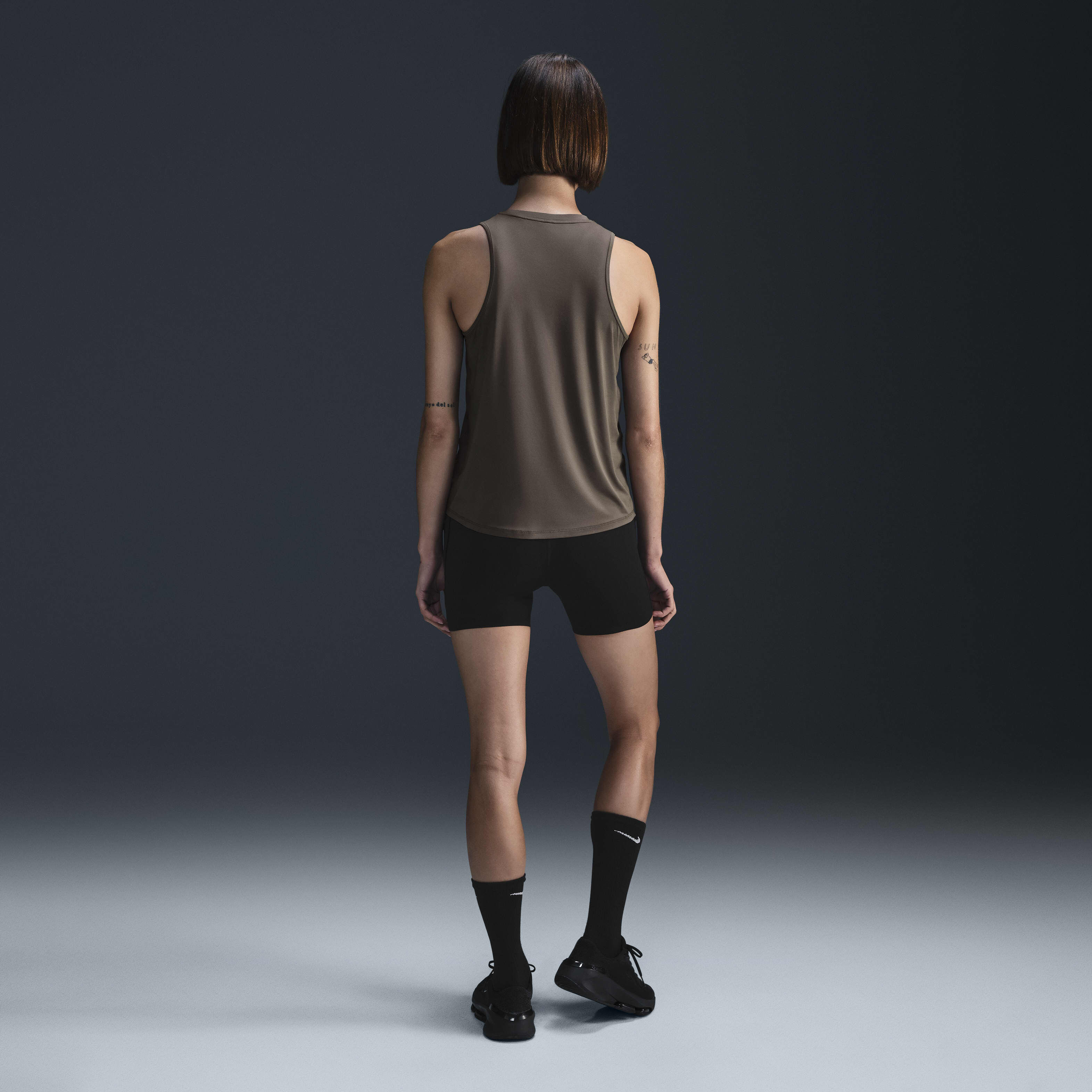 نايكي ون كلاسيك image number 4