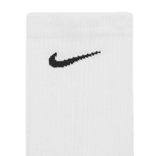 Shop Everyday Max Cushioned Training Crew Socks (3 Pairs) | Nike UAE