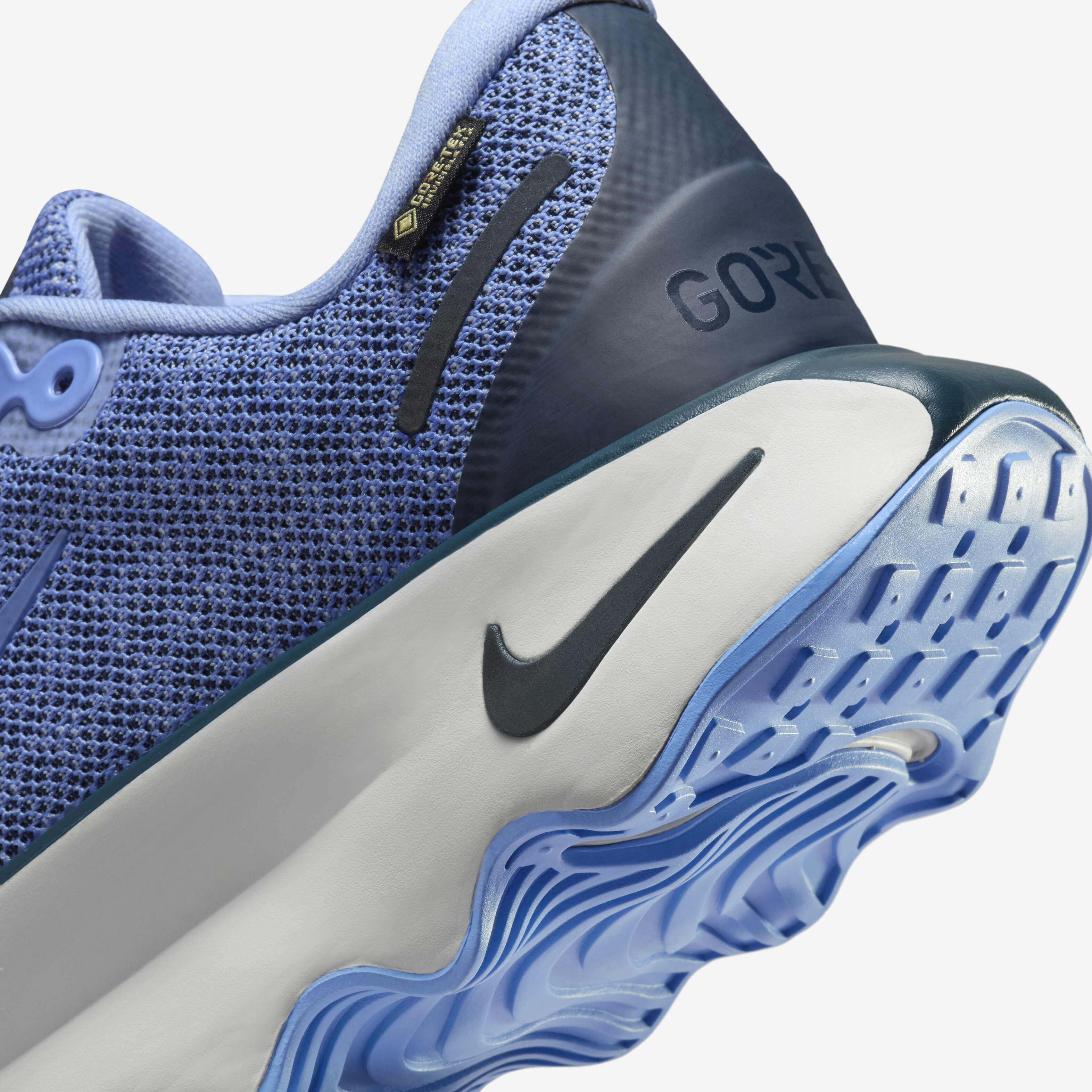 نايكي موتيفا جور-تكس image number 7