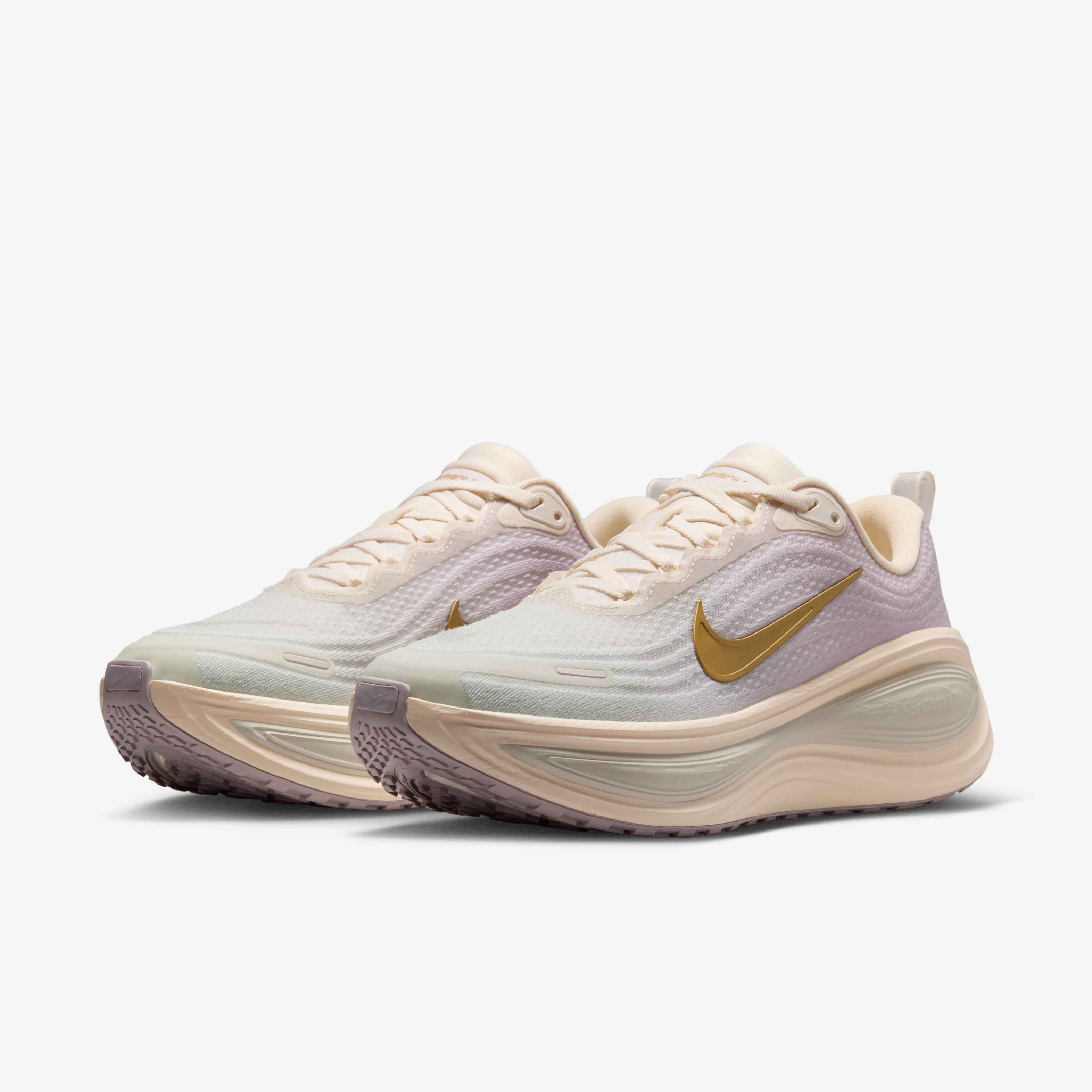 Nike Vomero Plus image number 4