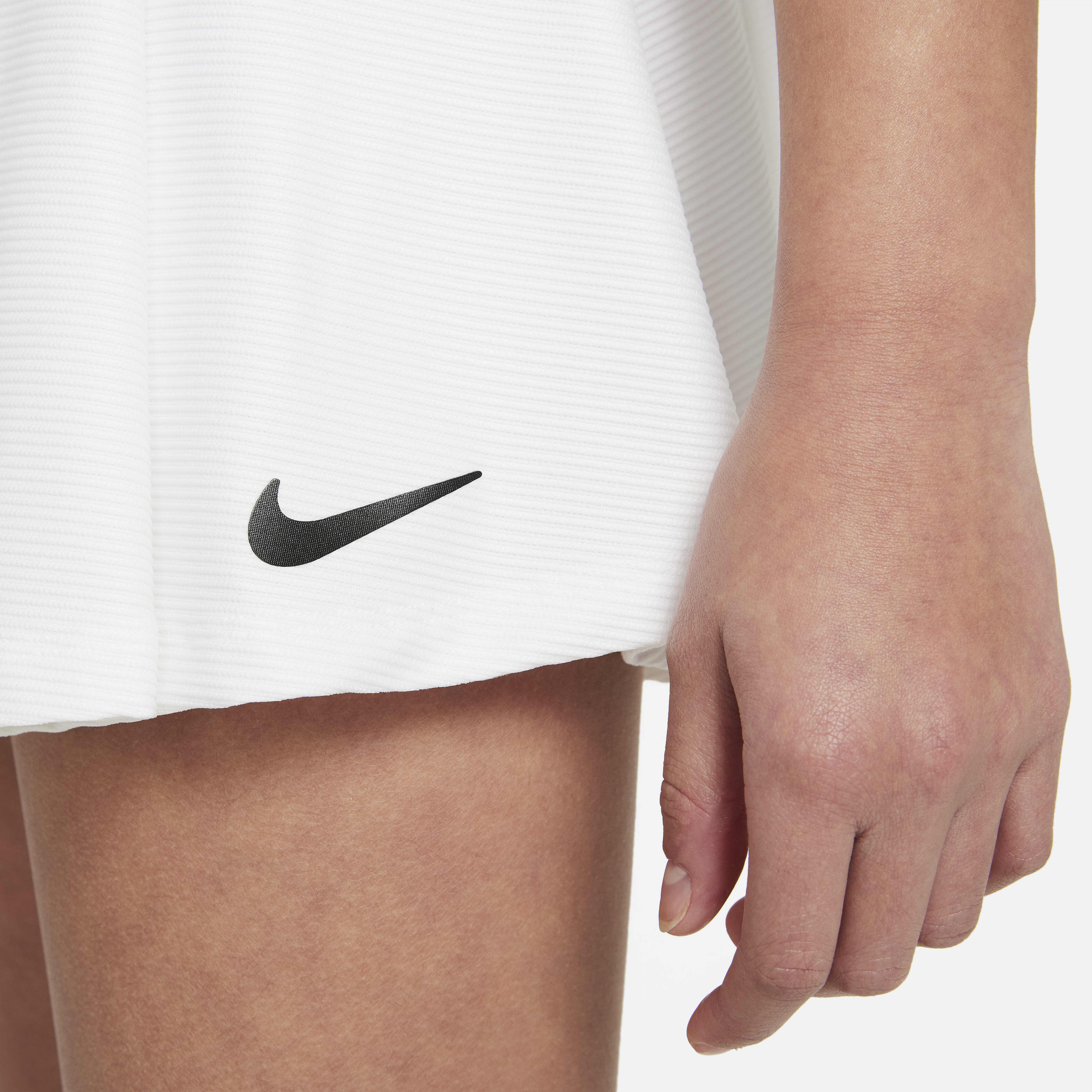 NikeCourt Dri-FIT Victory image number 3