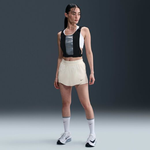 نايكي سويفت