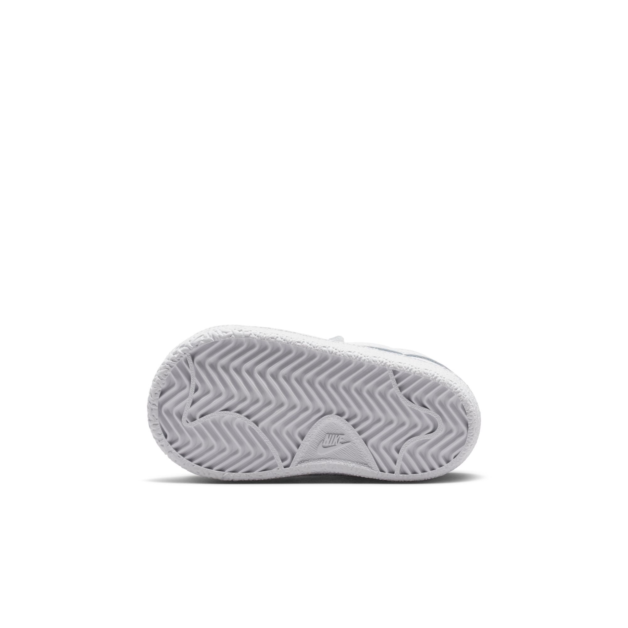 Nike Tennis Classic image number 7