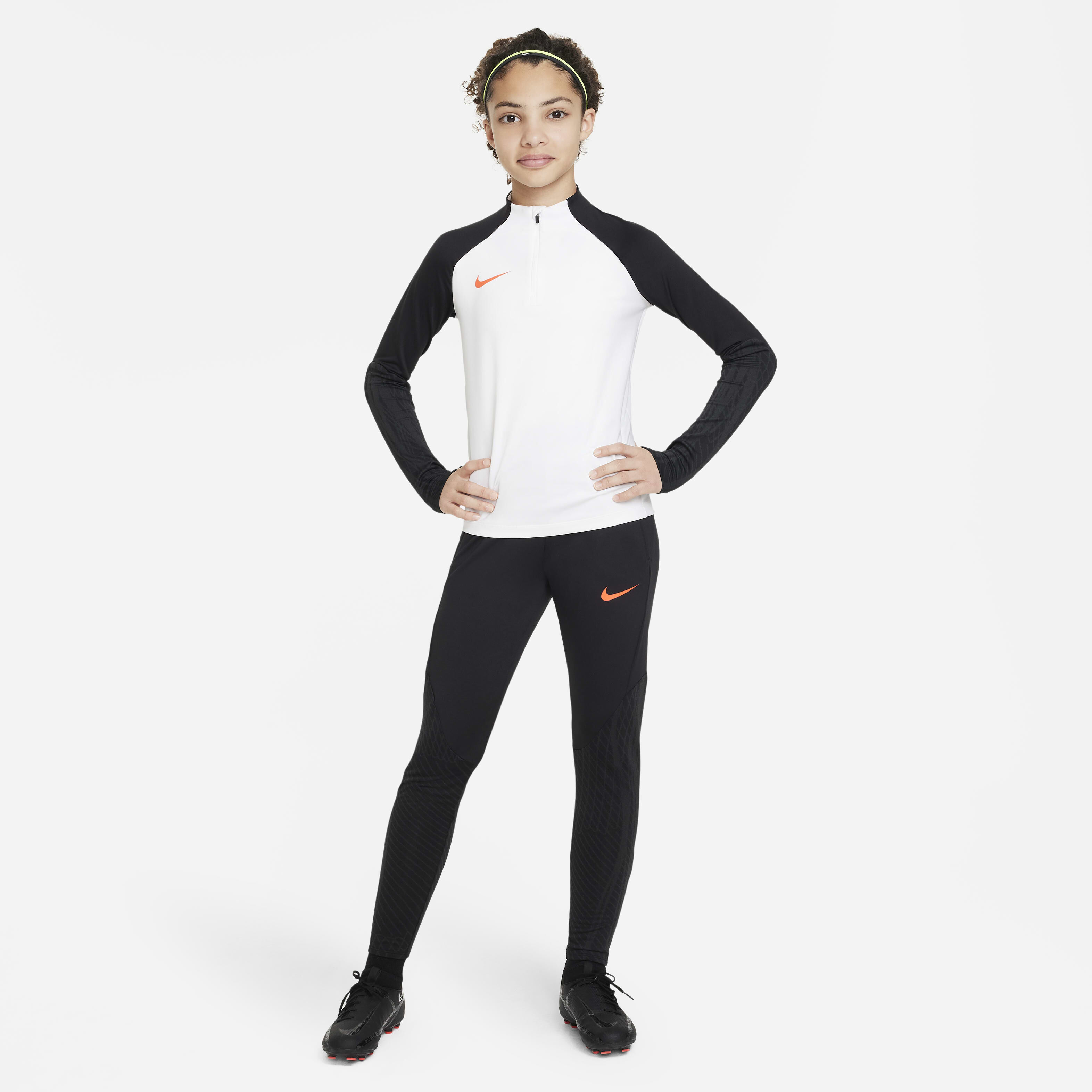 Nike Dri-FIT Strike image number 4