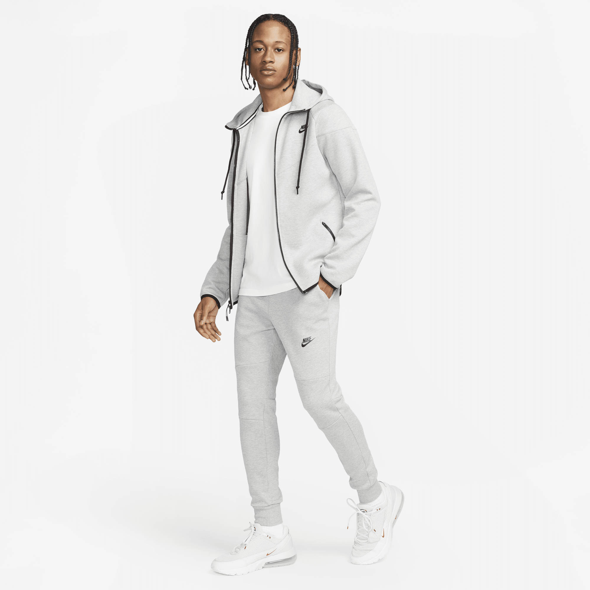 Nike tech fleece tracksuit light grey store