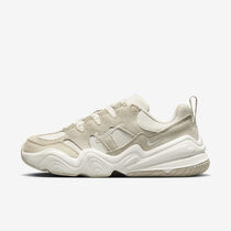 Nike Tech Hera