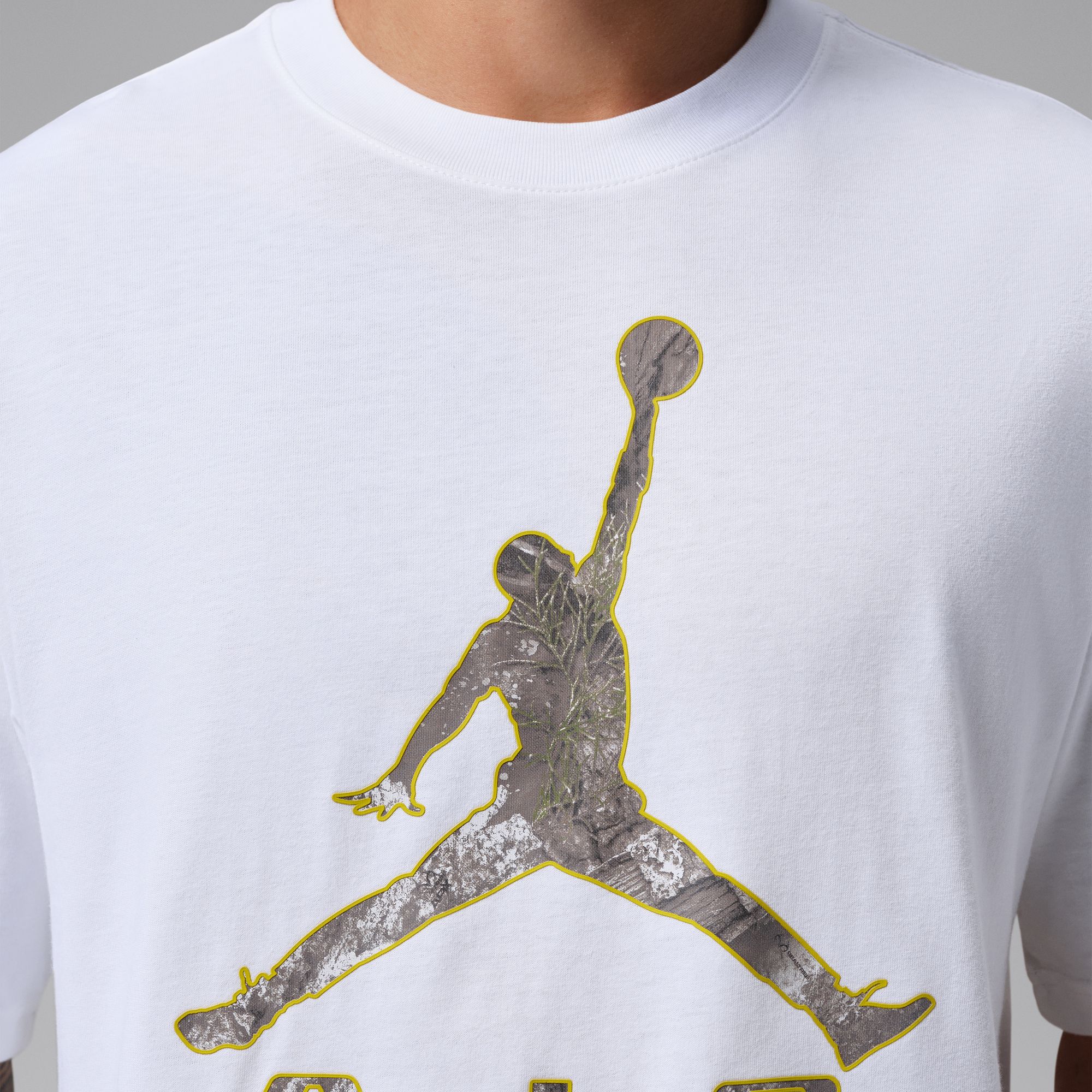 Jordan Brooklyn image number 3