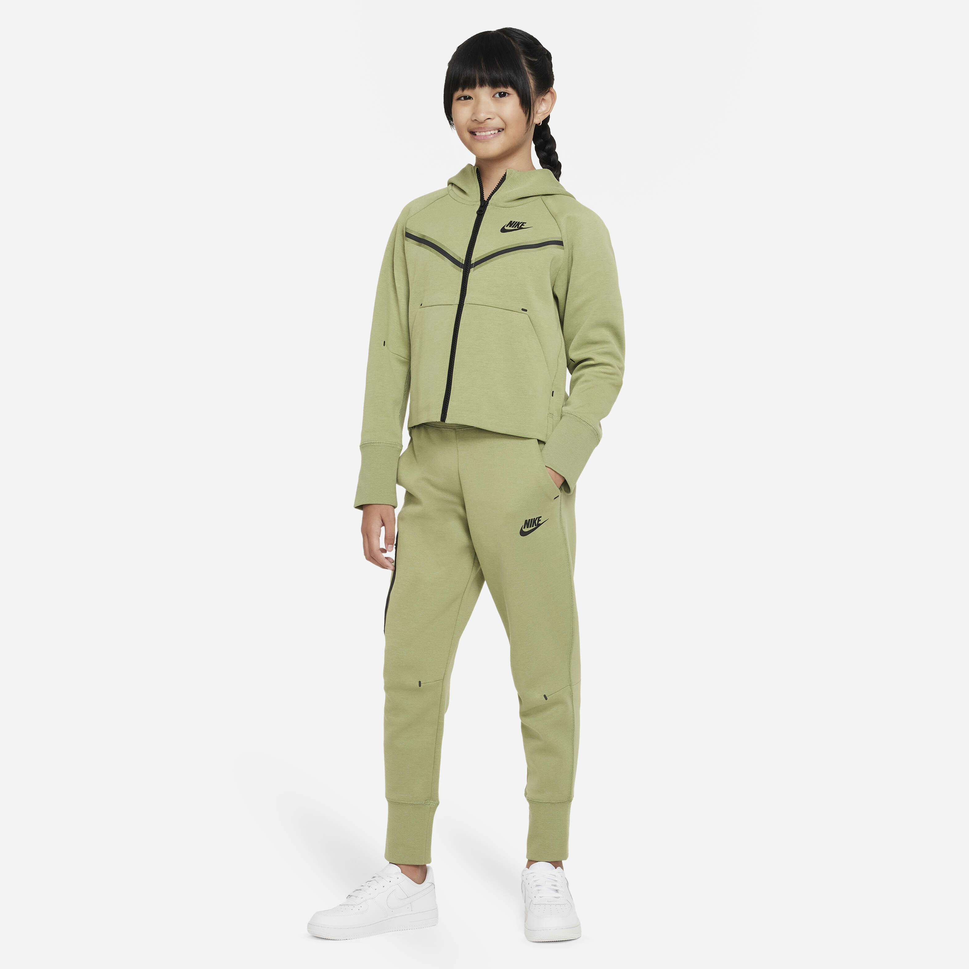 نايكي سبورتسوير تك فليس image number 4