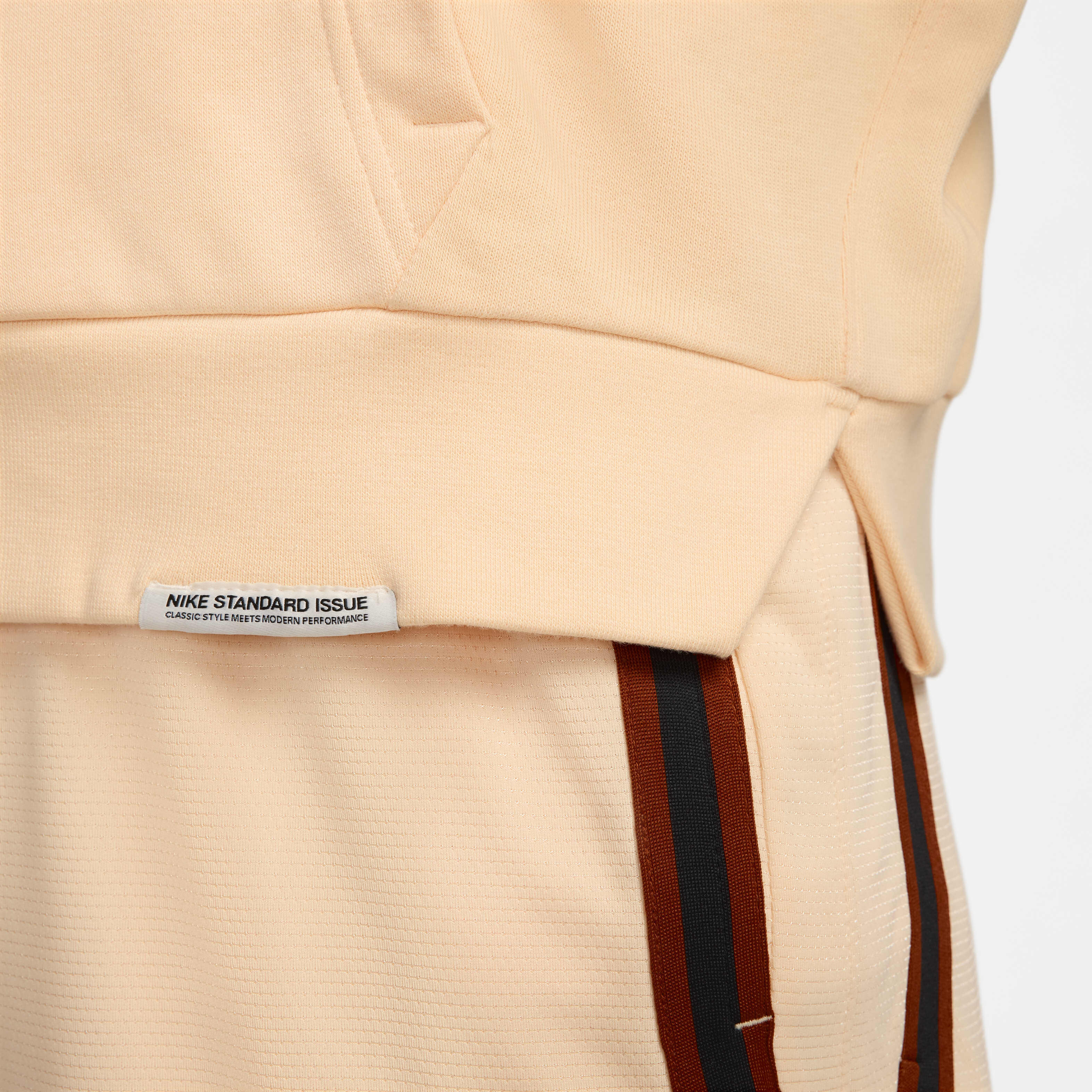 Nike Dri-FIT Swoosh Fly Standard Issue image number 7