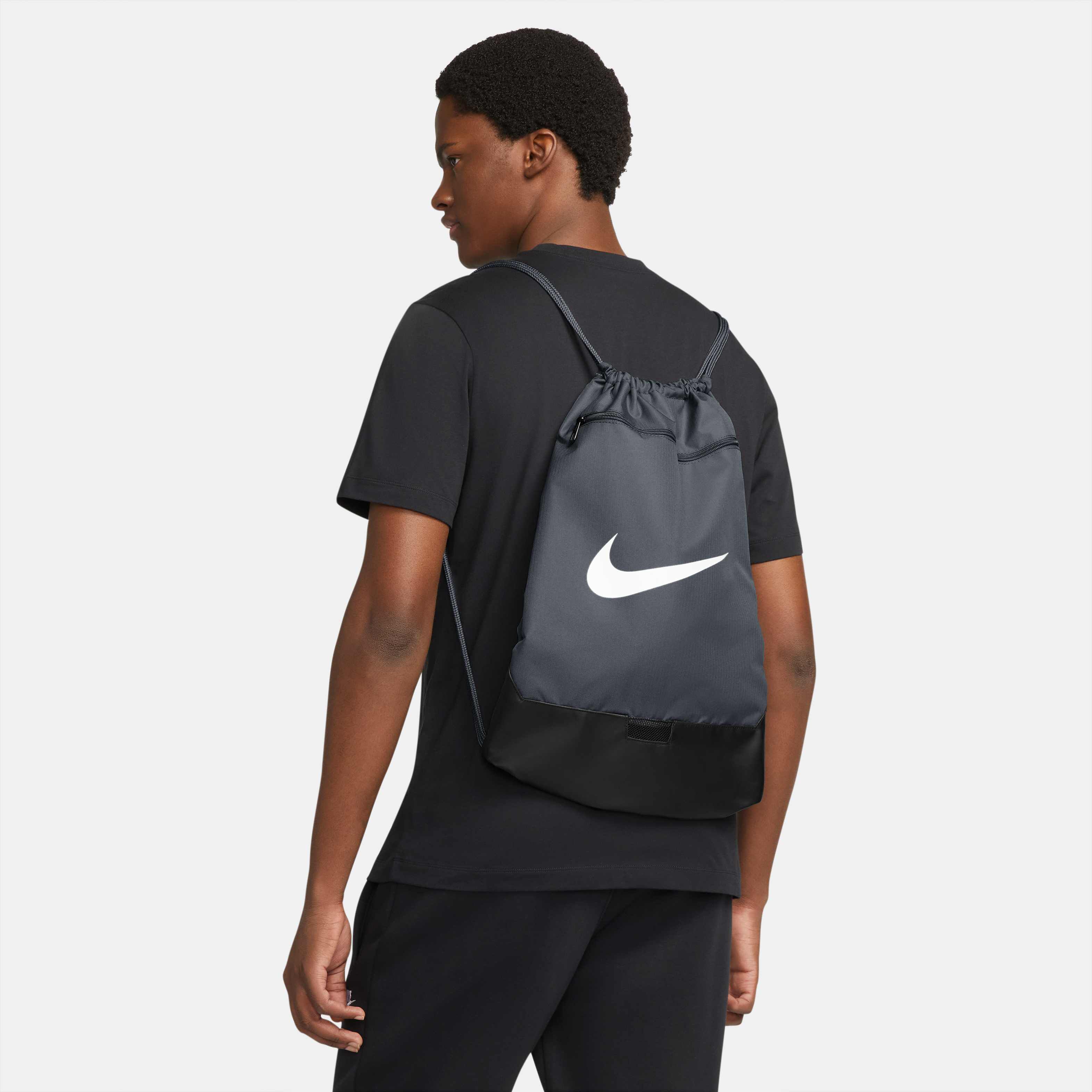 Nike Brasilia 9.5 image number 0