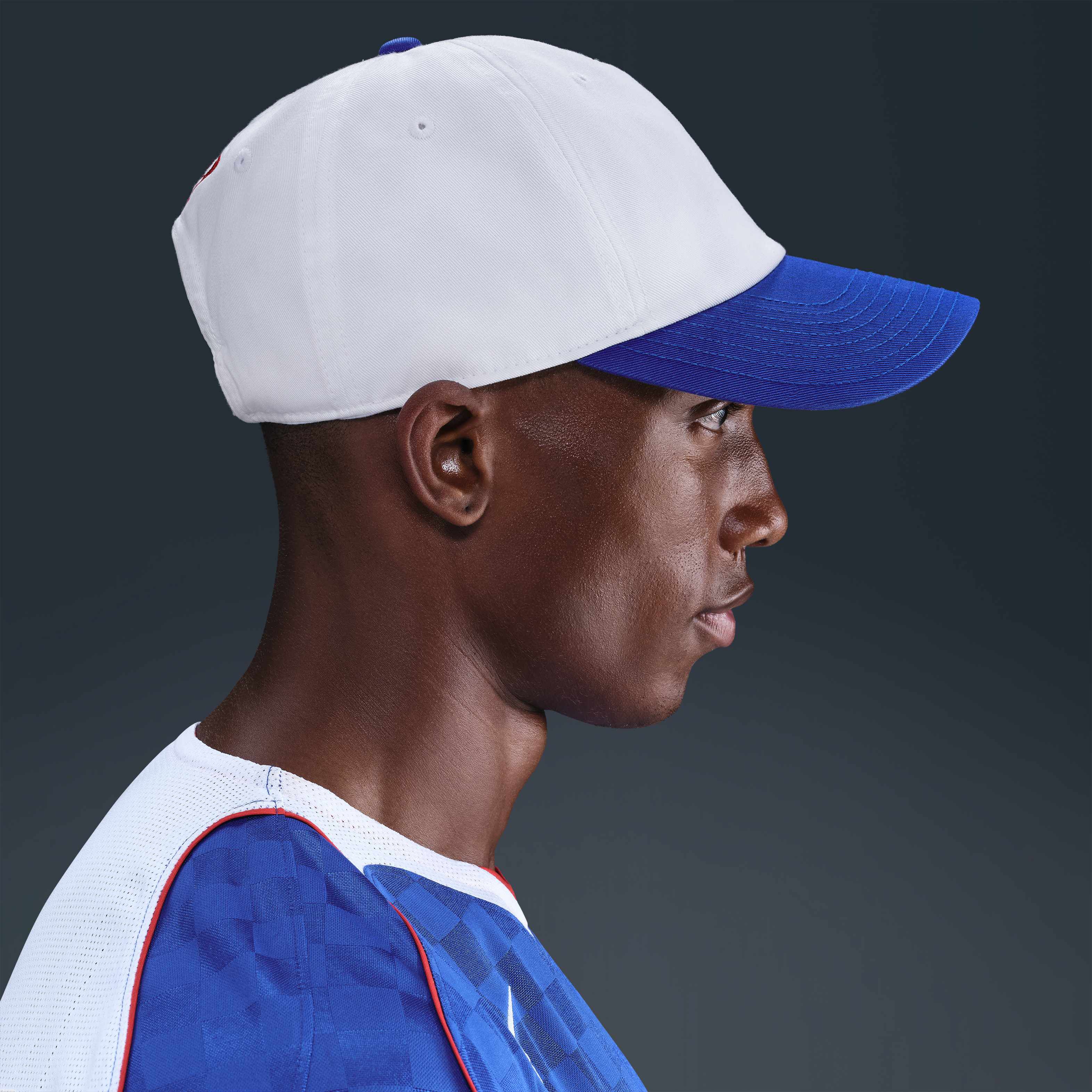 نايكي كلوب image number 3