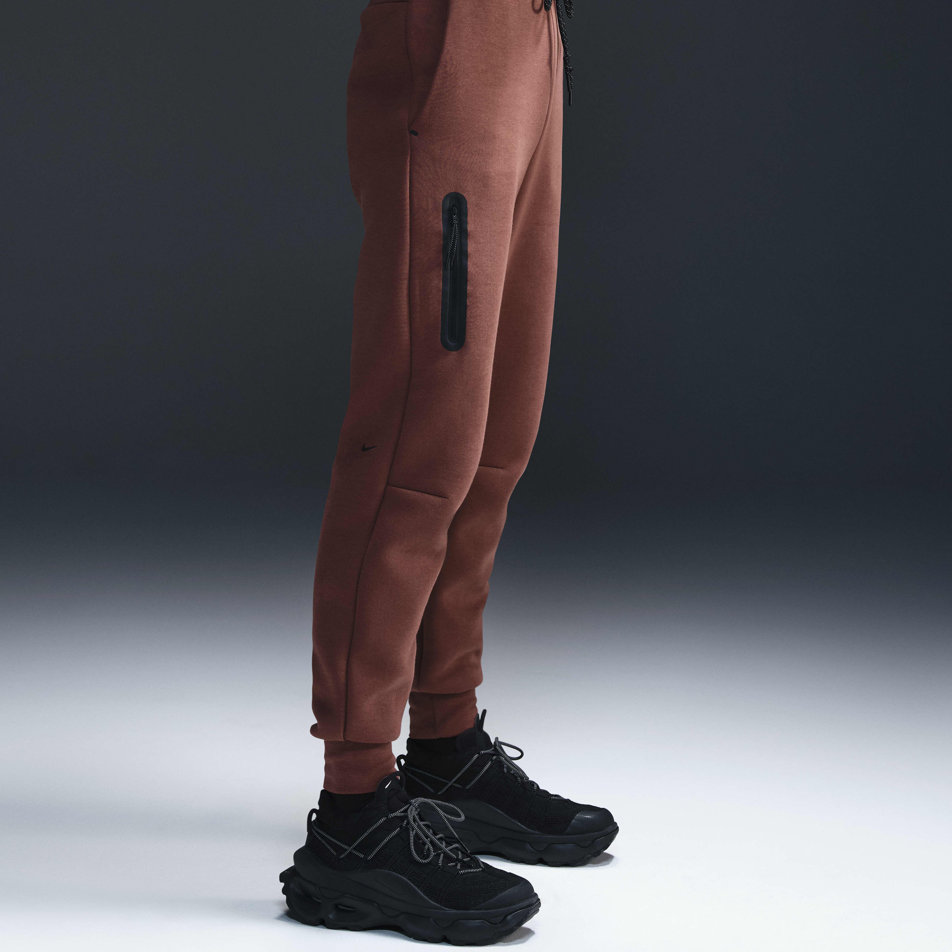 Nike Sportswear Tech Fleece image number 4