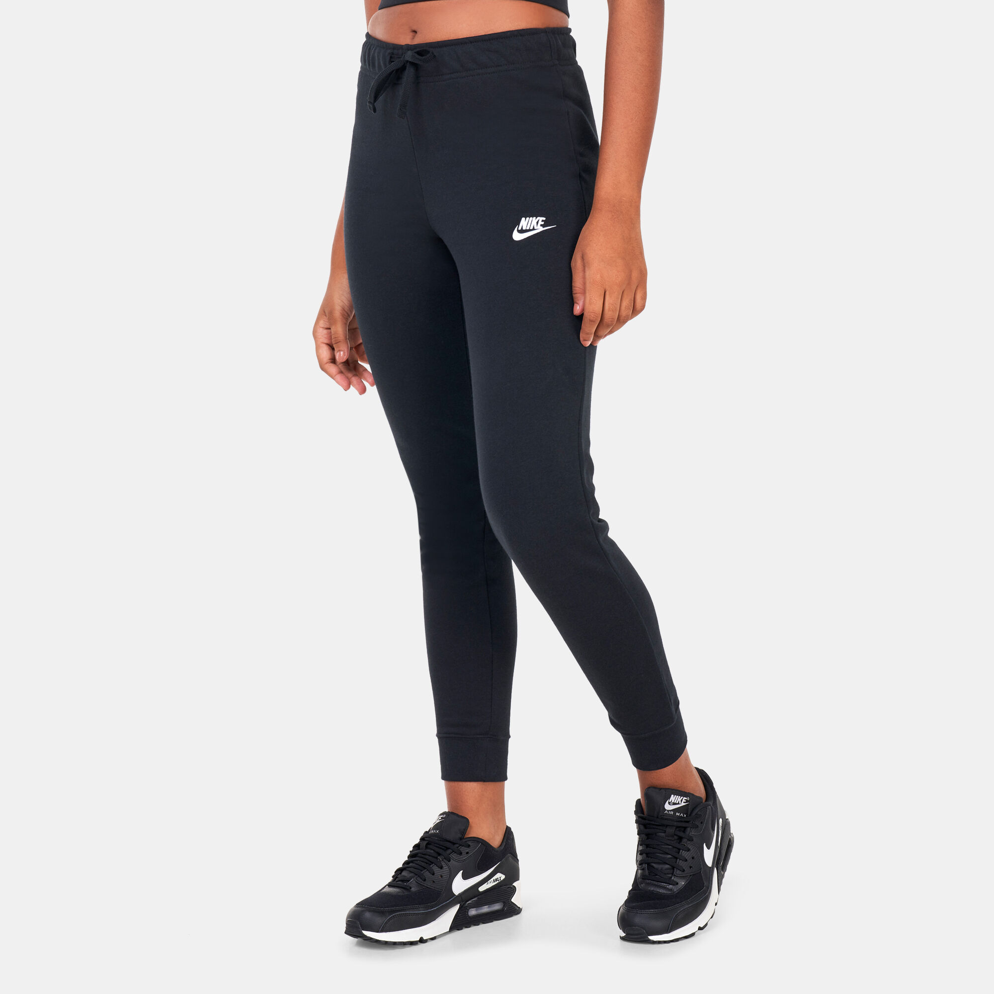 Skinny nike 2025 joggers womens