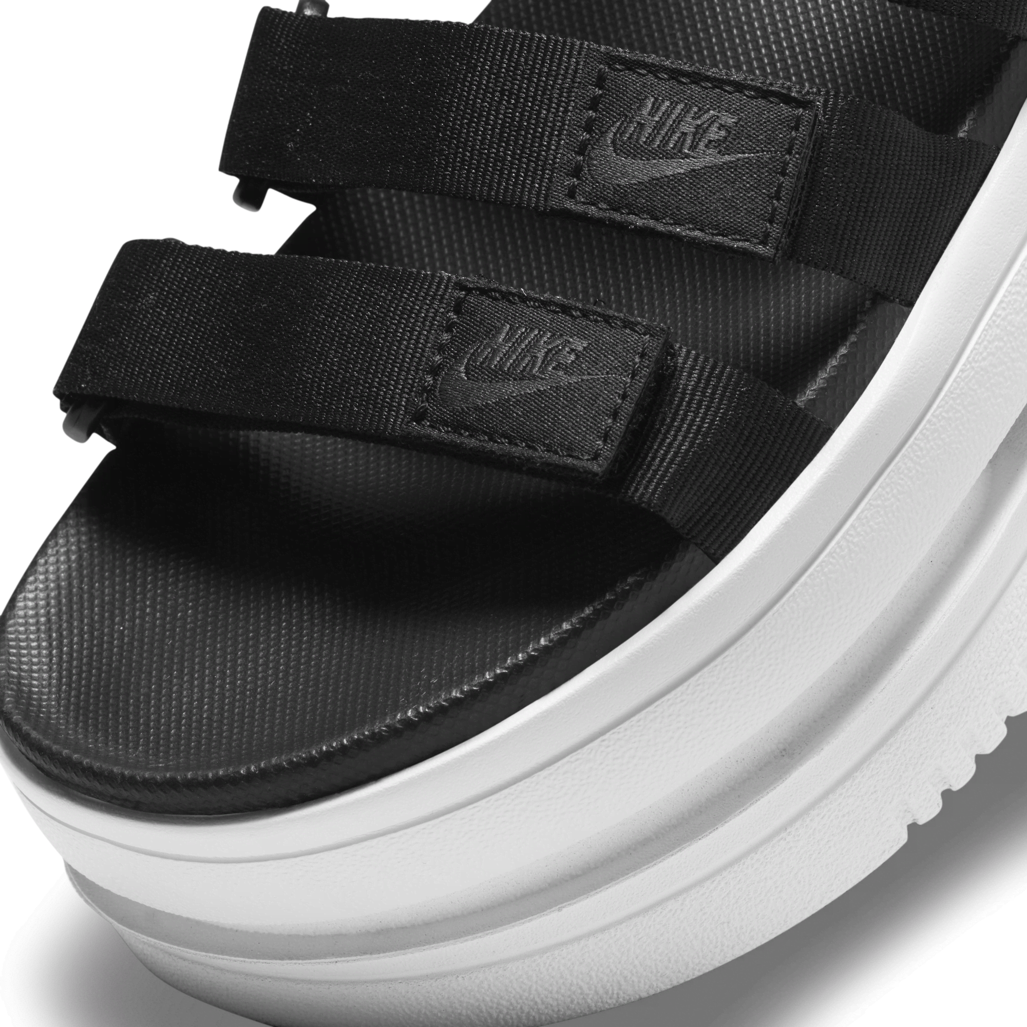 Nike sandals outlet for ladies